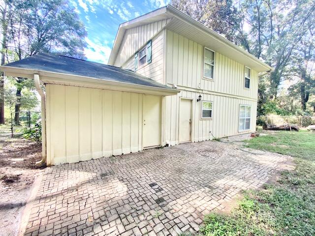 CRESTVIEW - Residential