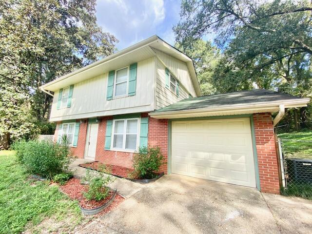 CRESTVIEW - Residential