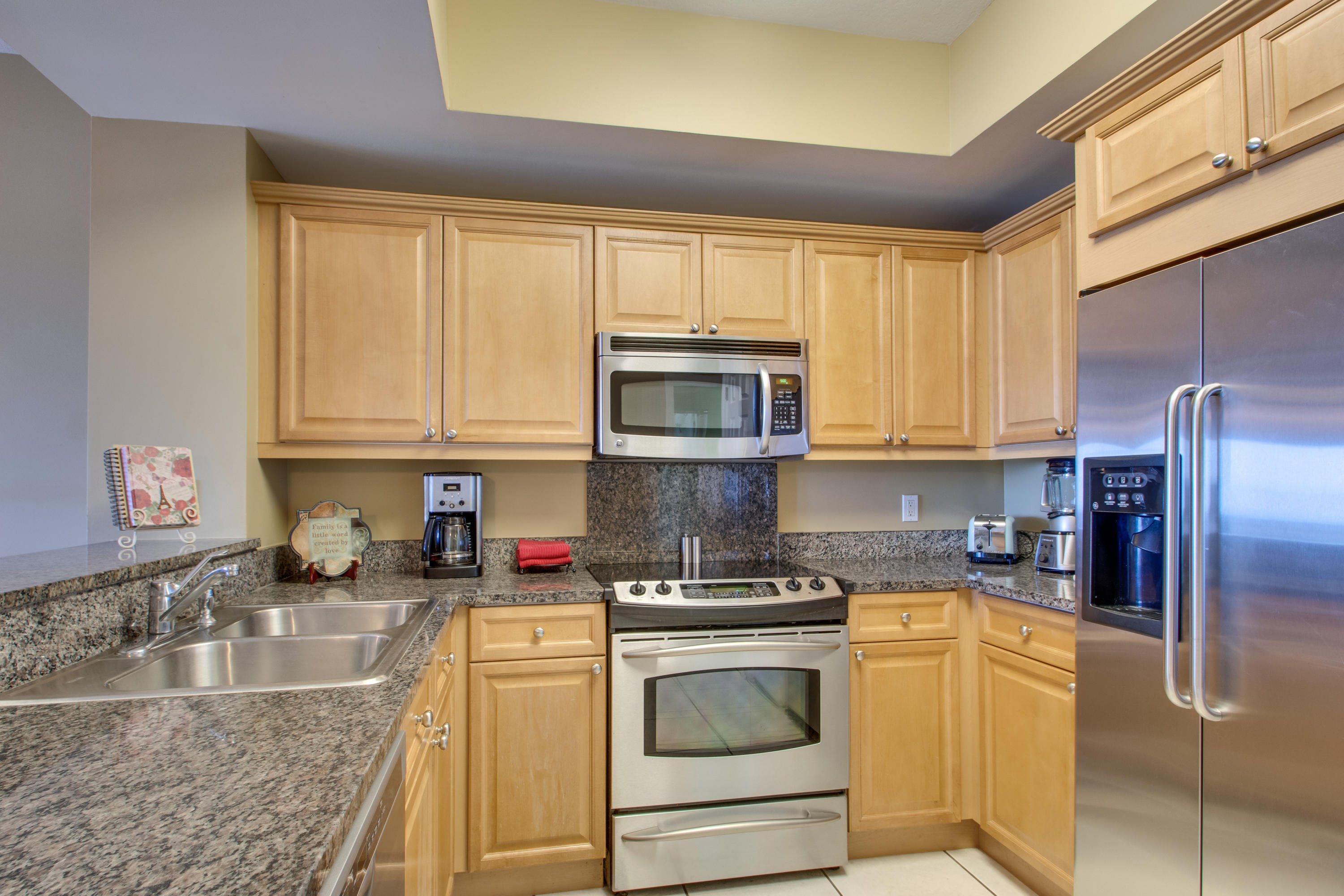 SUMMER PLACE - Residential