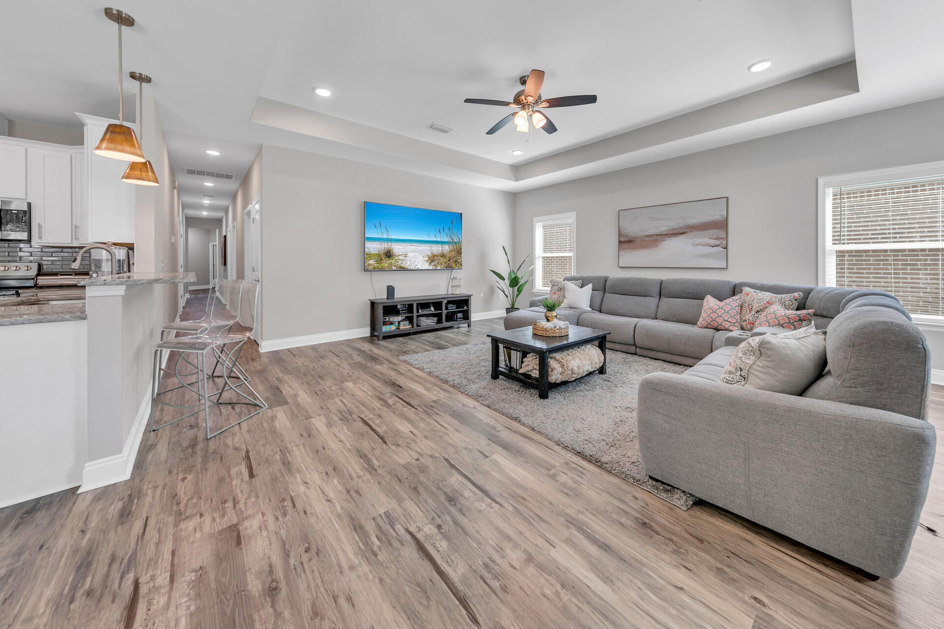 PINE CREST - Residential