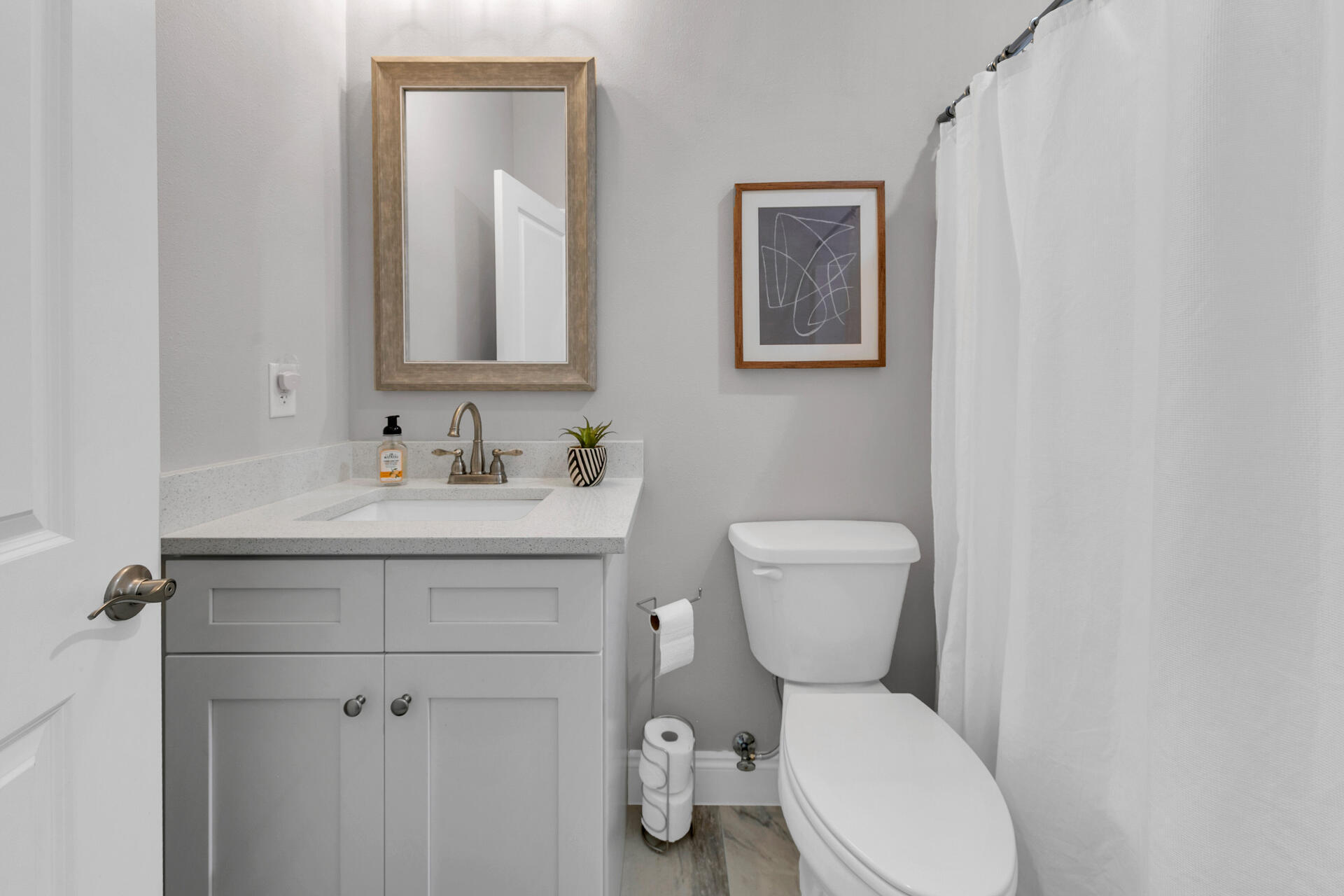 PINE CREST - Residential