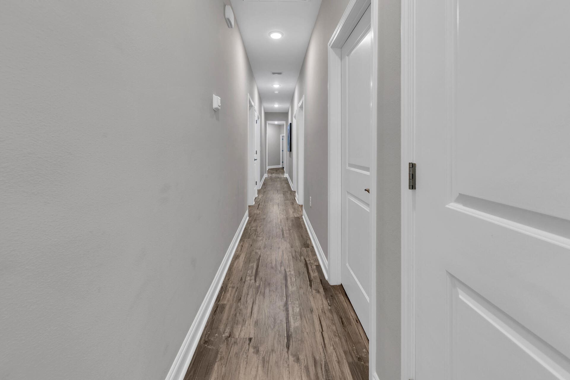 PINE CREST - Residential