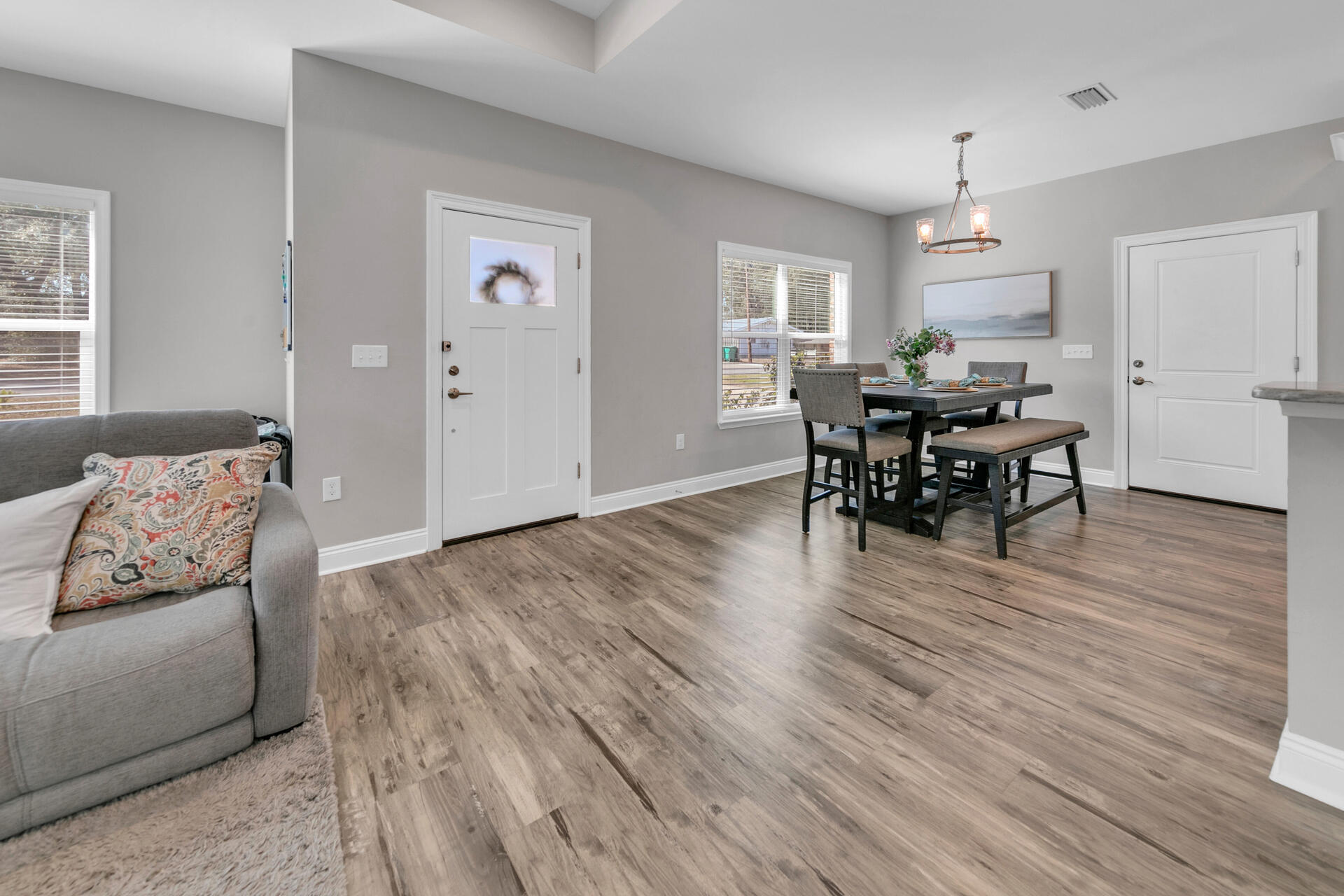 PINE CREST - Residential