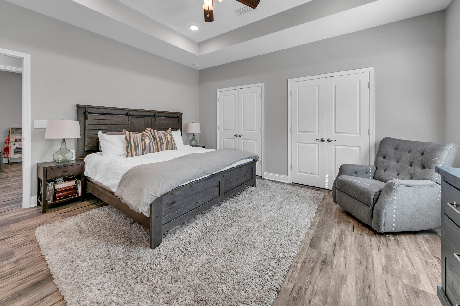 PINE CREST - Residential