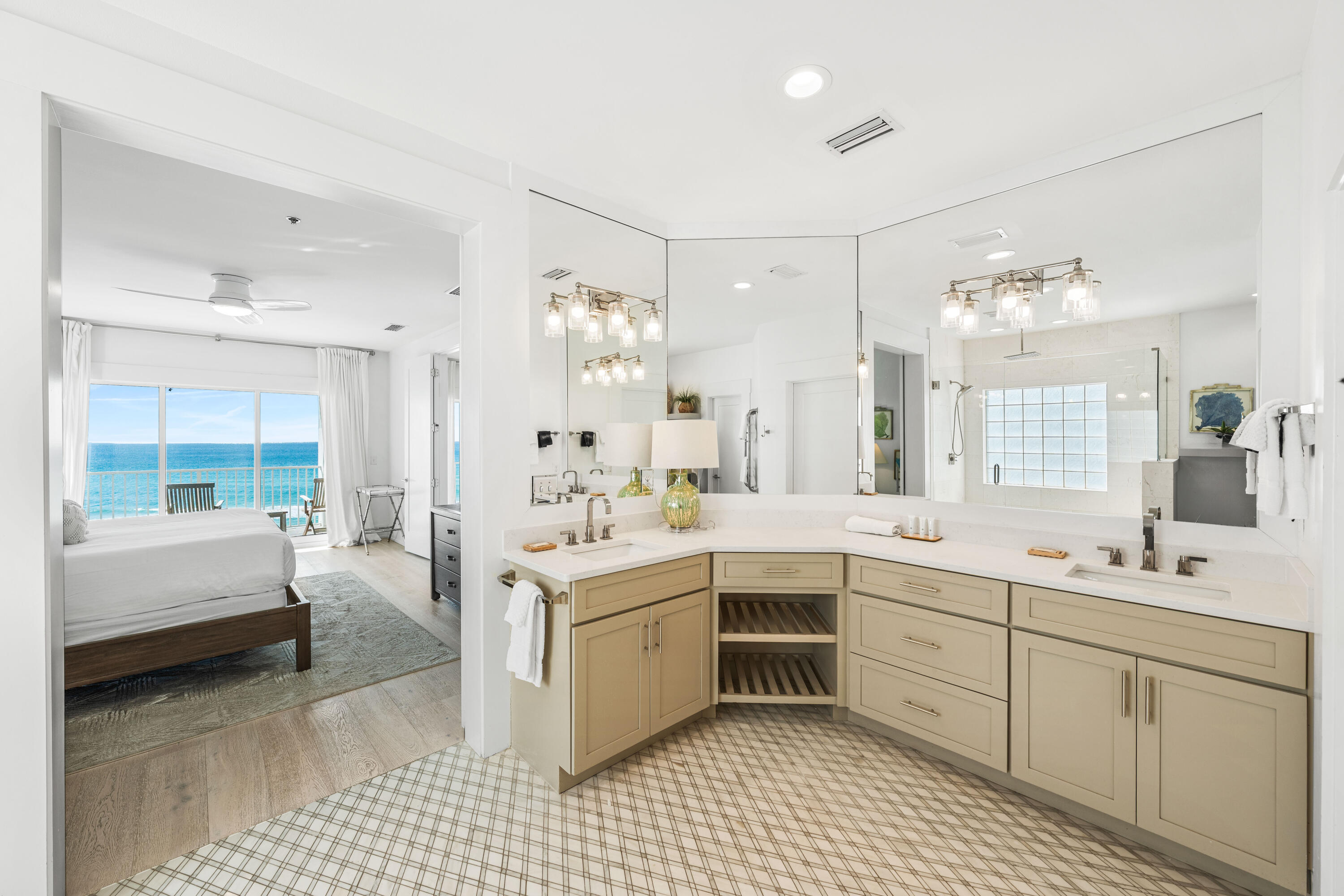 EMERALD SURF VILLAS - Residential