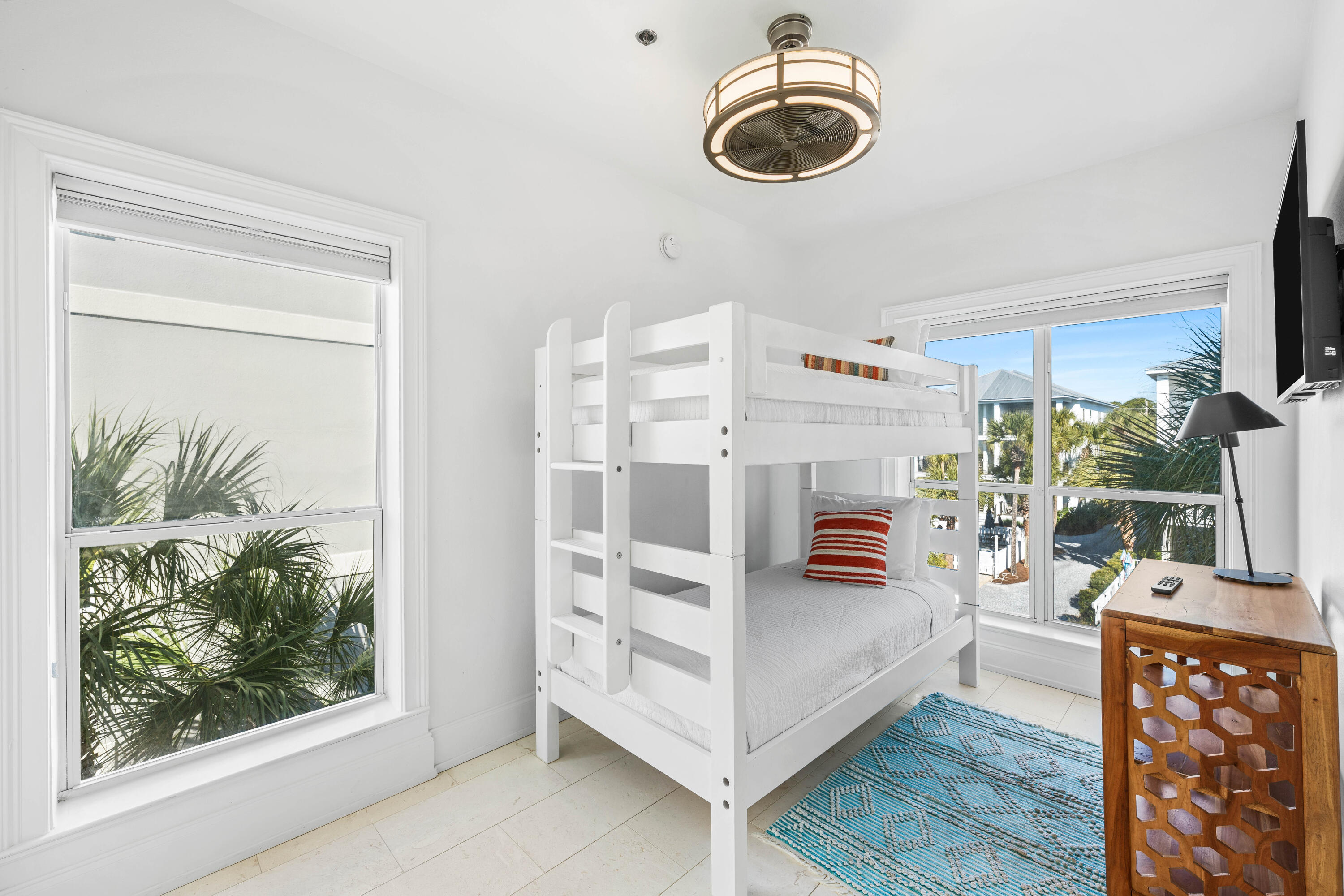 EMERALD SURF VILLAS - Residential