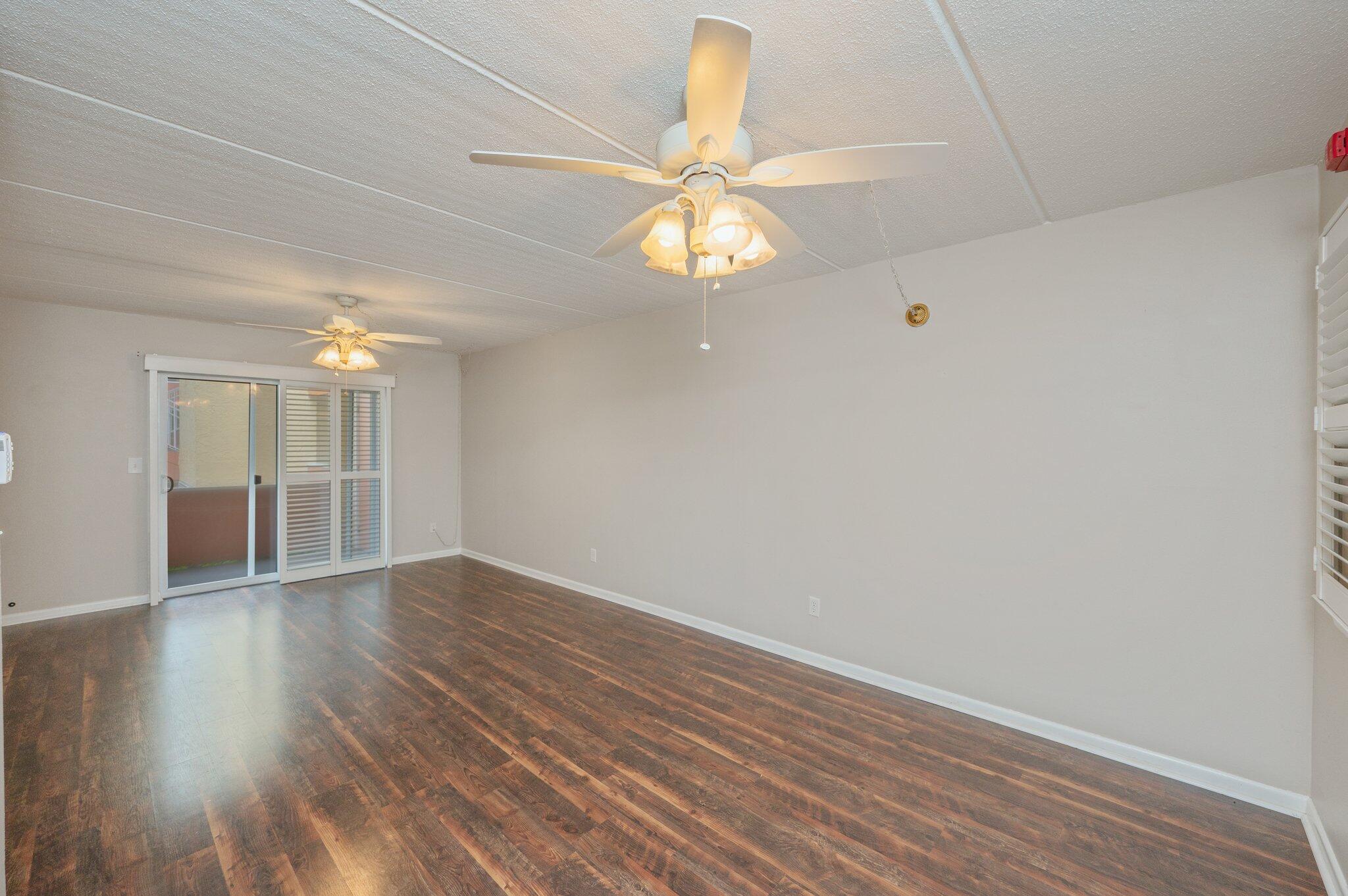 CEDARS CONDO - Residential