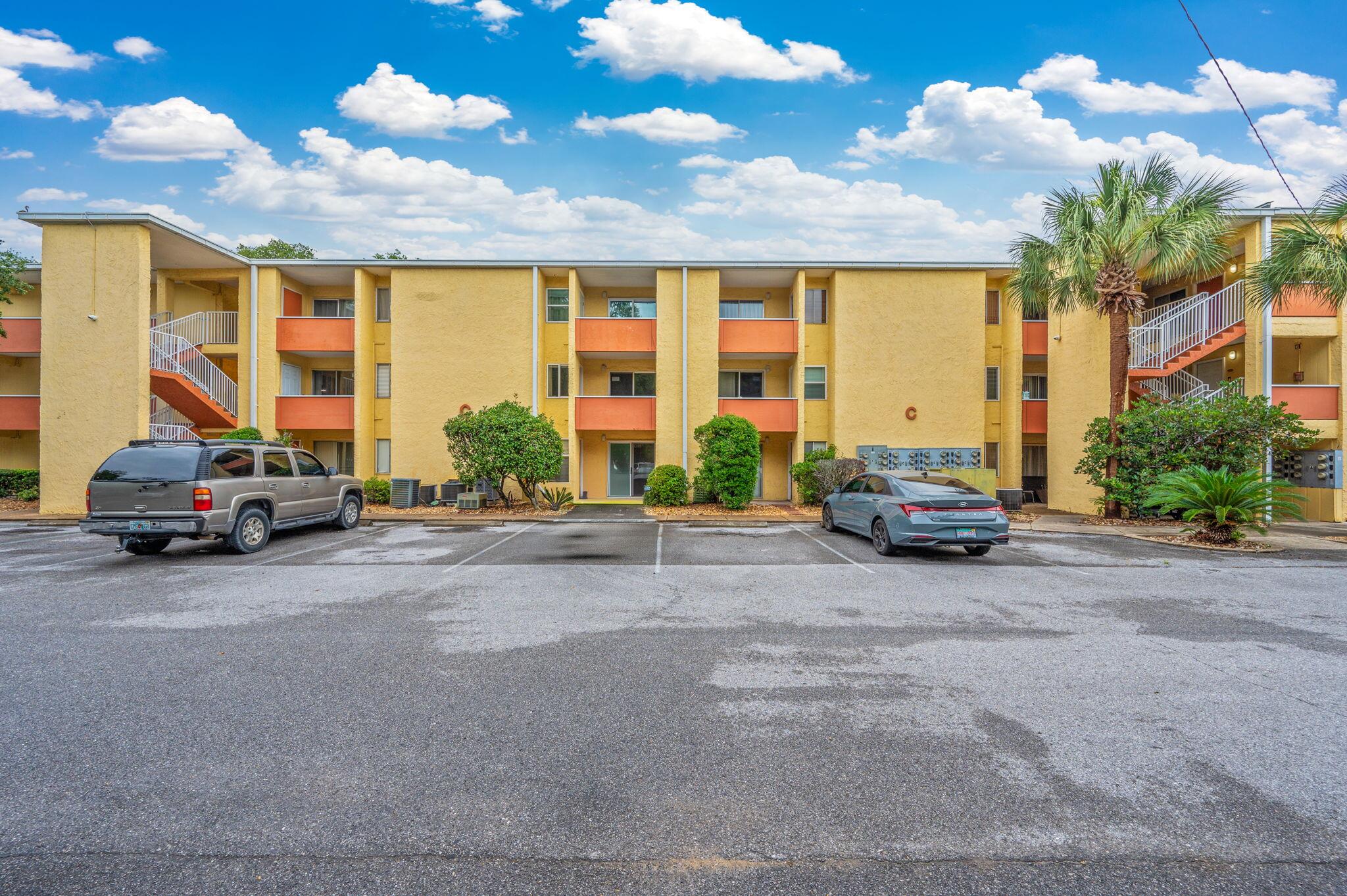 CEDARS CONDO - Residential