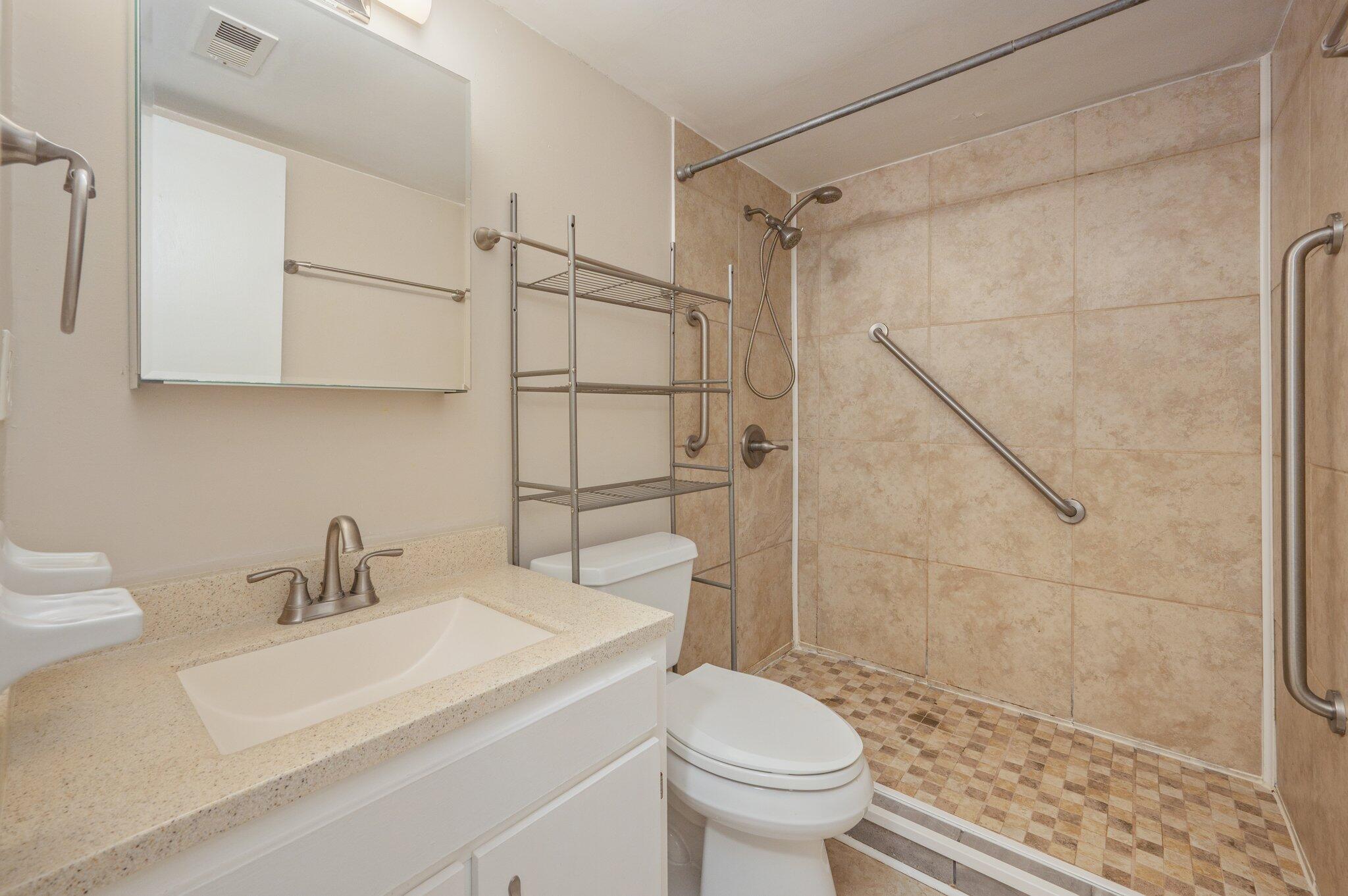 CEDARS CONDO - Residential