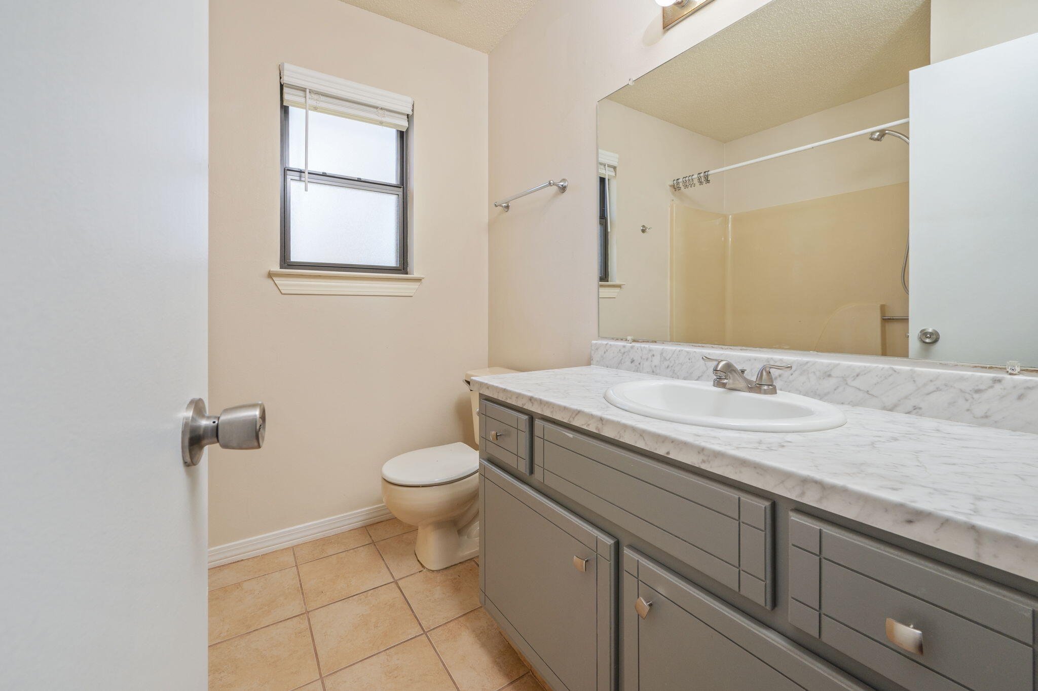 VILLAGE WEST - Residential