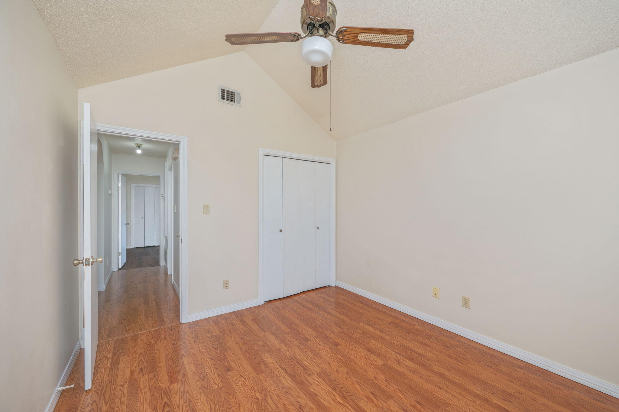 VILLAGE WEST - Residential