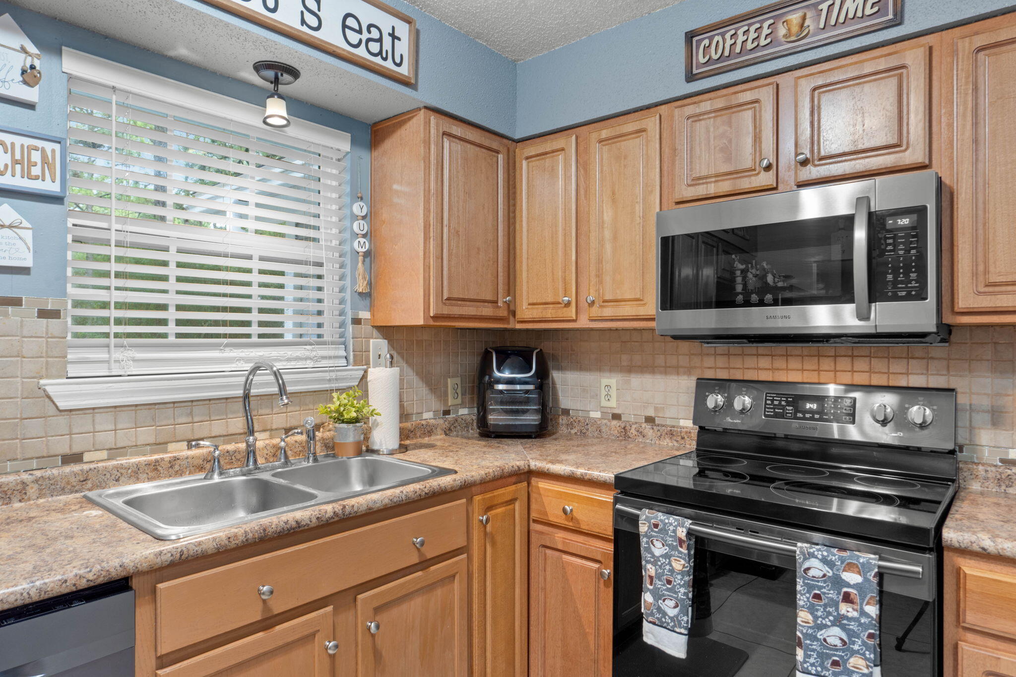 WYNNEHAVEN BEACH ESTATES - Residential