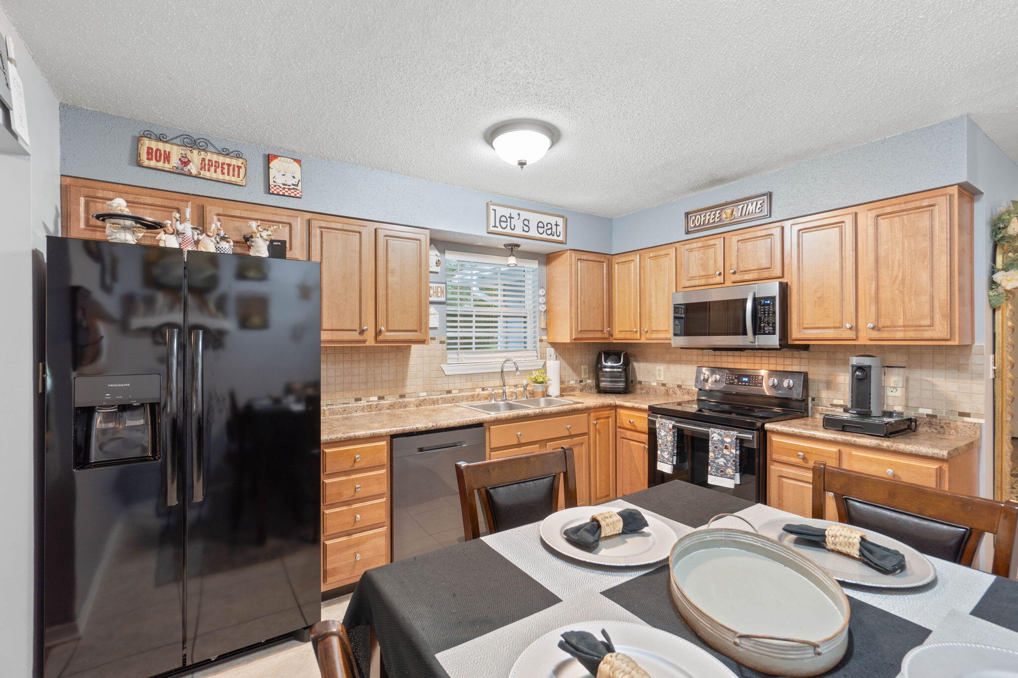 WYNNEHAVEN BEACH ESTATES - Residential