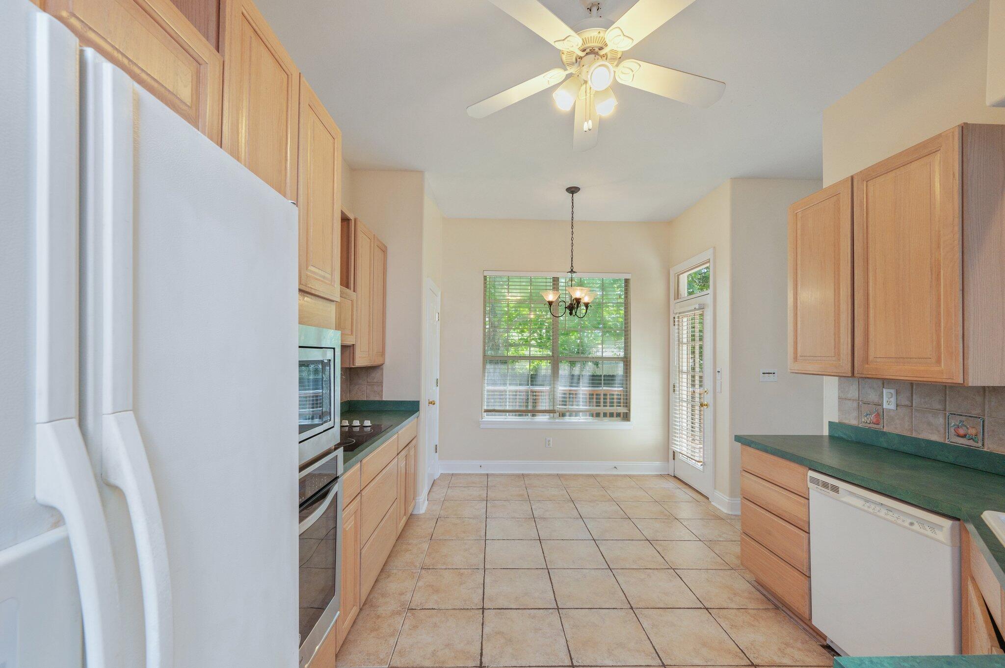 GLENWOOD CRT - Residential Lease