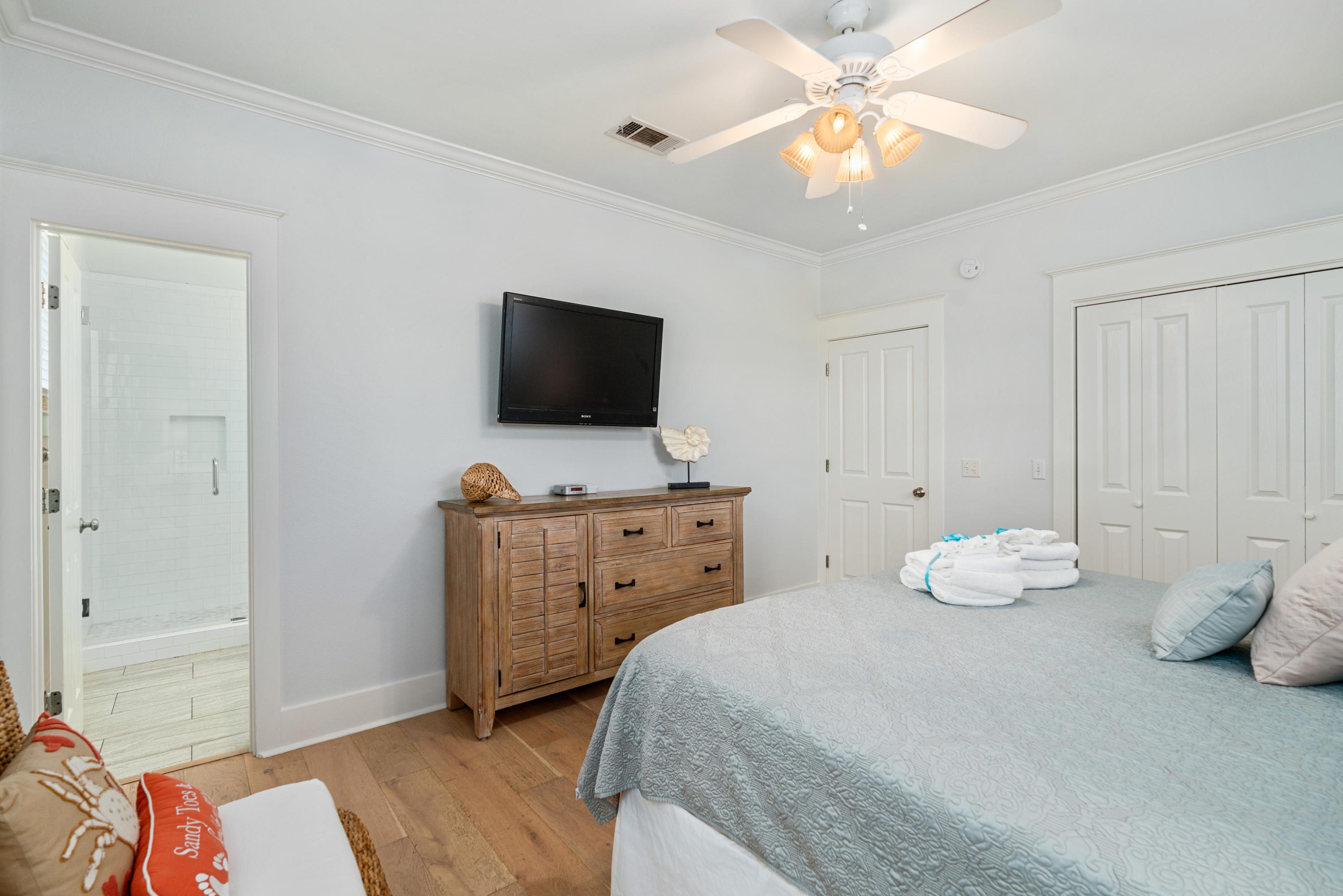 DANA BEACH PH 1 - Residential