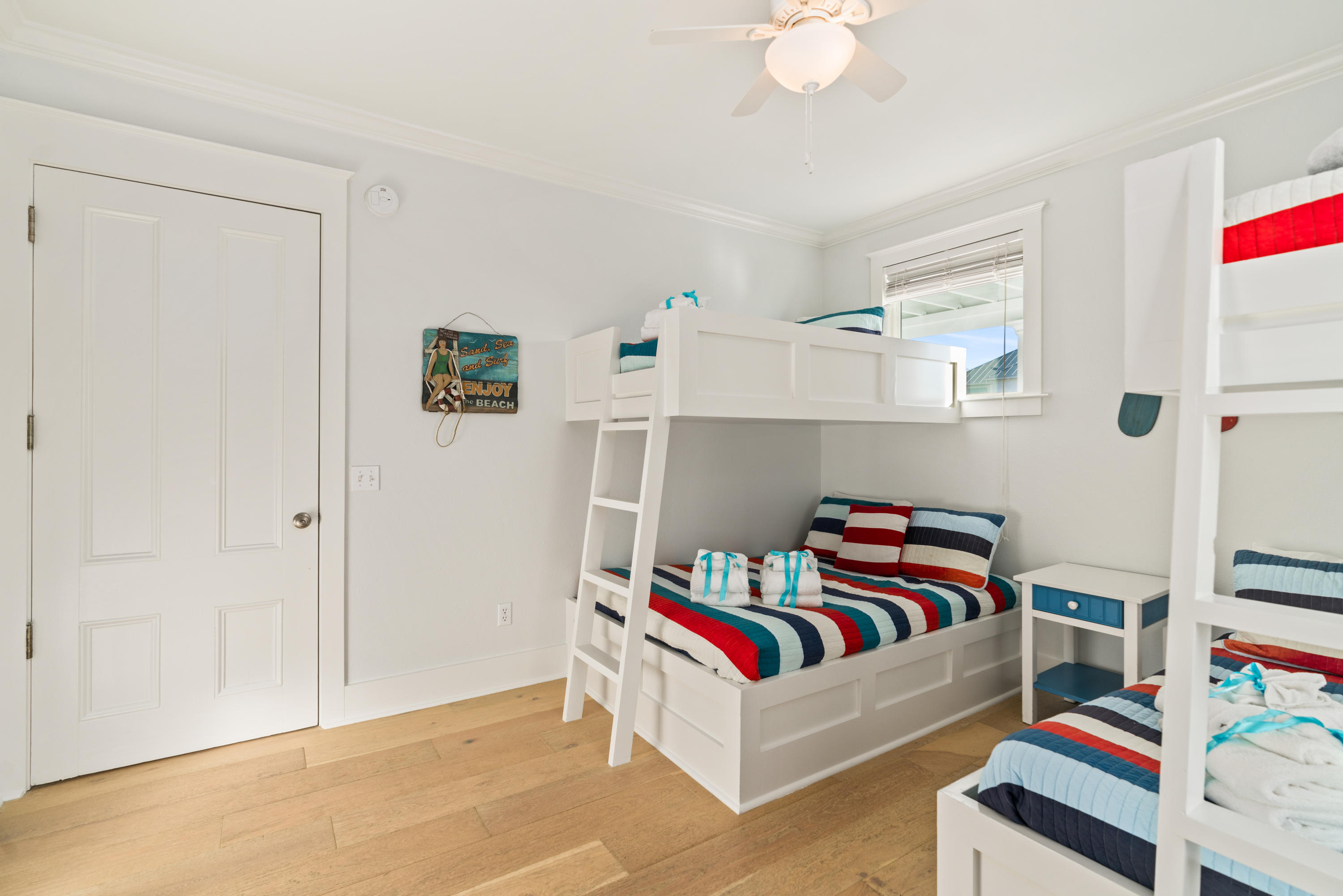 DANA BEACH PH 1 - Residential