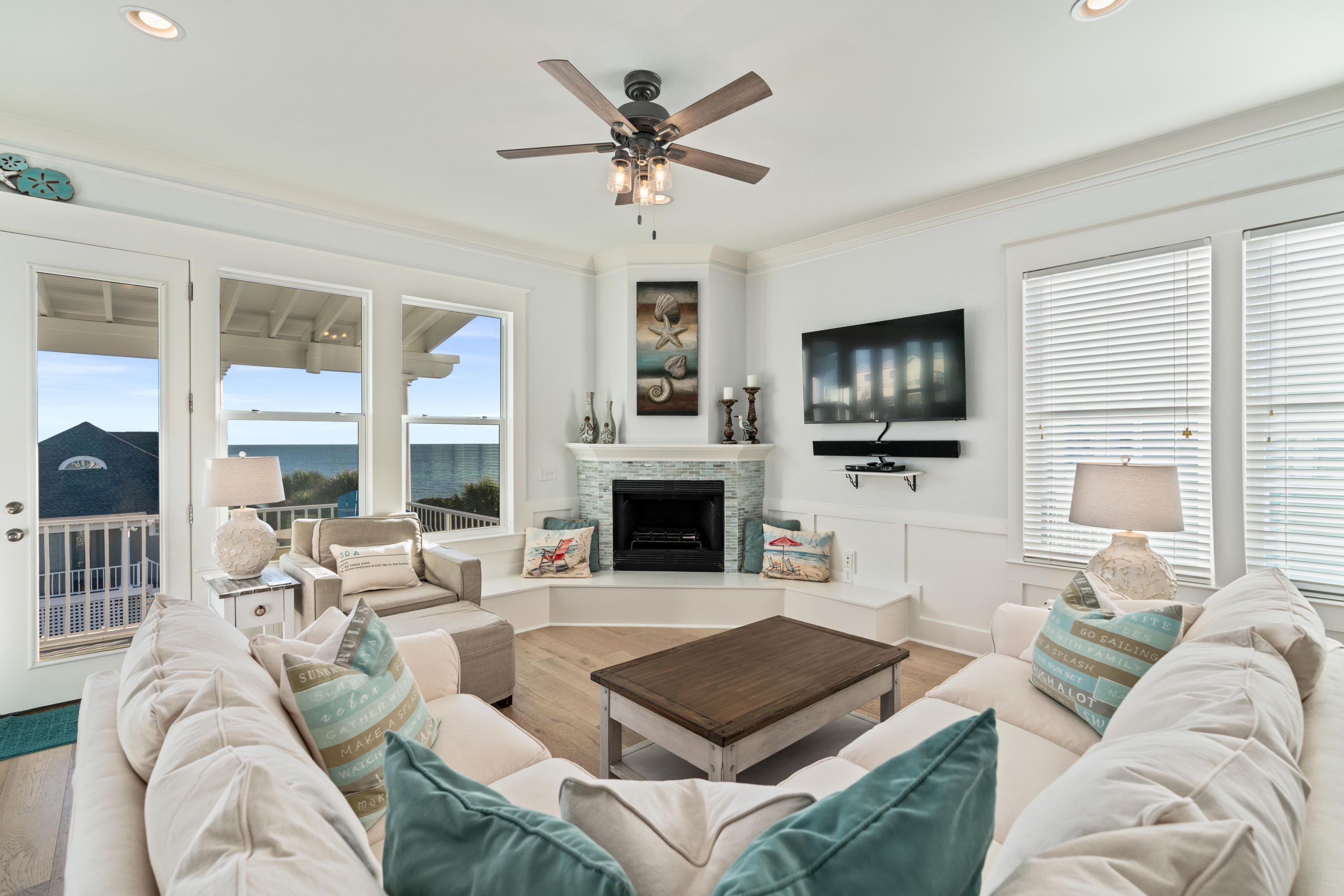 DANA BEACH PH 1 - Residential