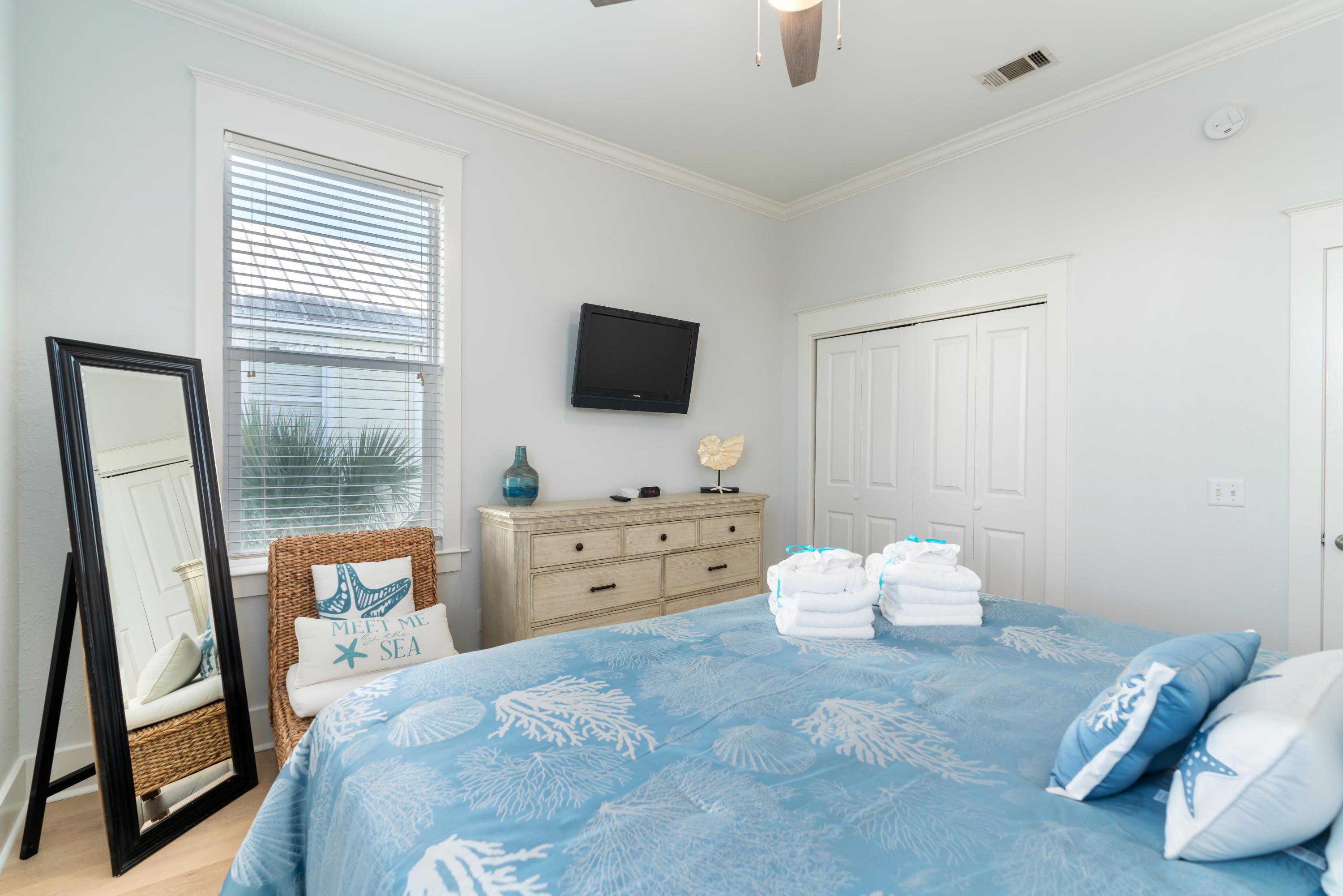 DANA BEACH PH 1 - Residential