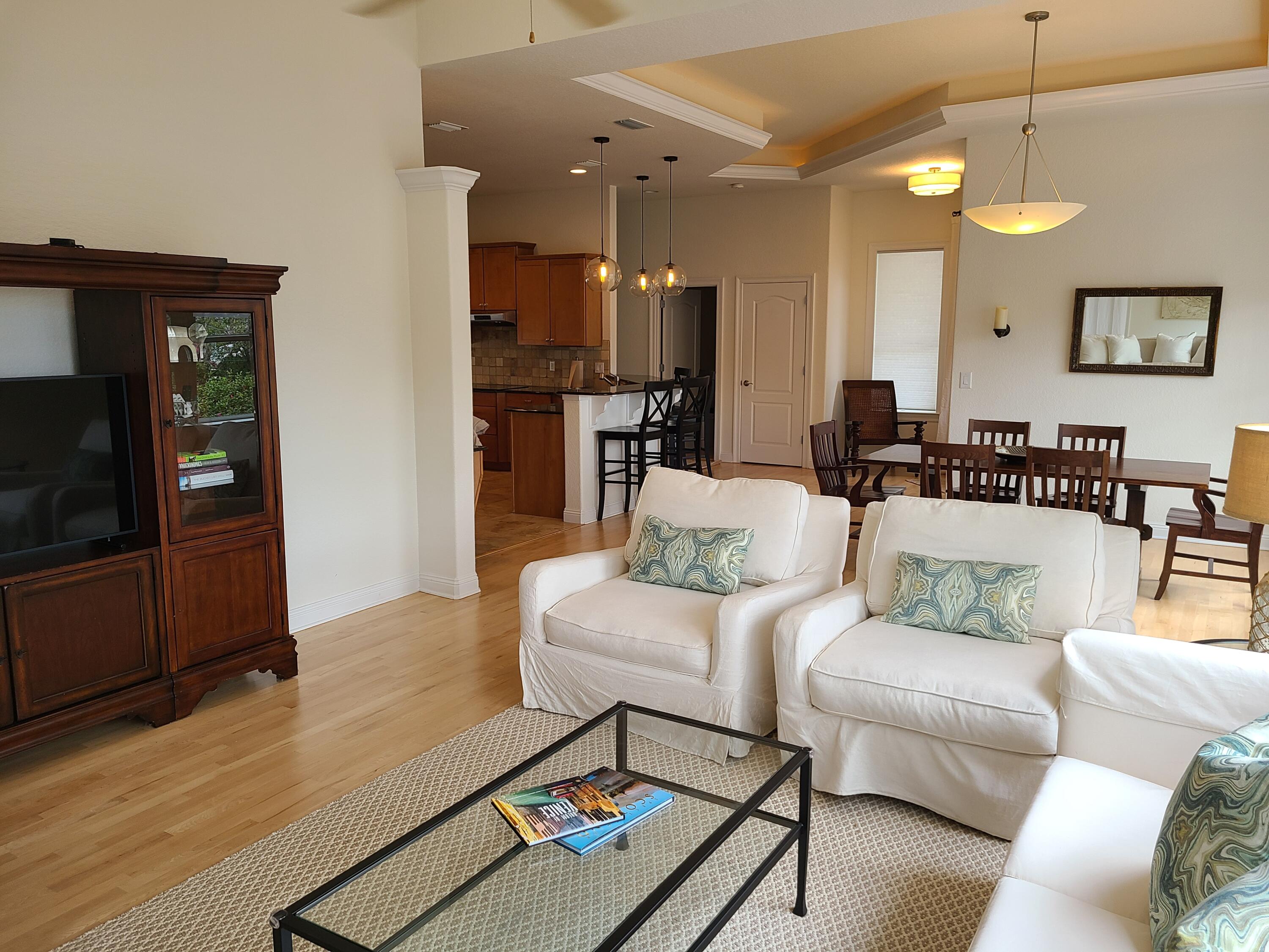 MAGNOLIA BEACH - Residential