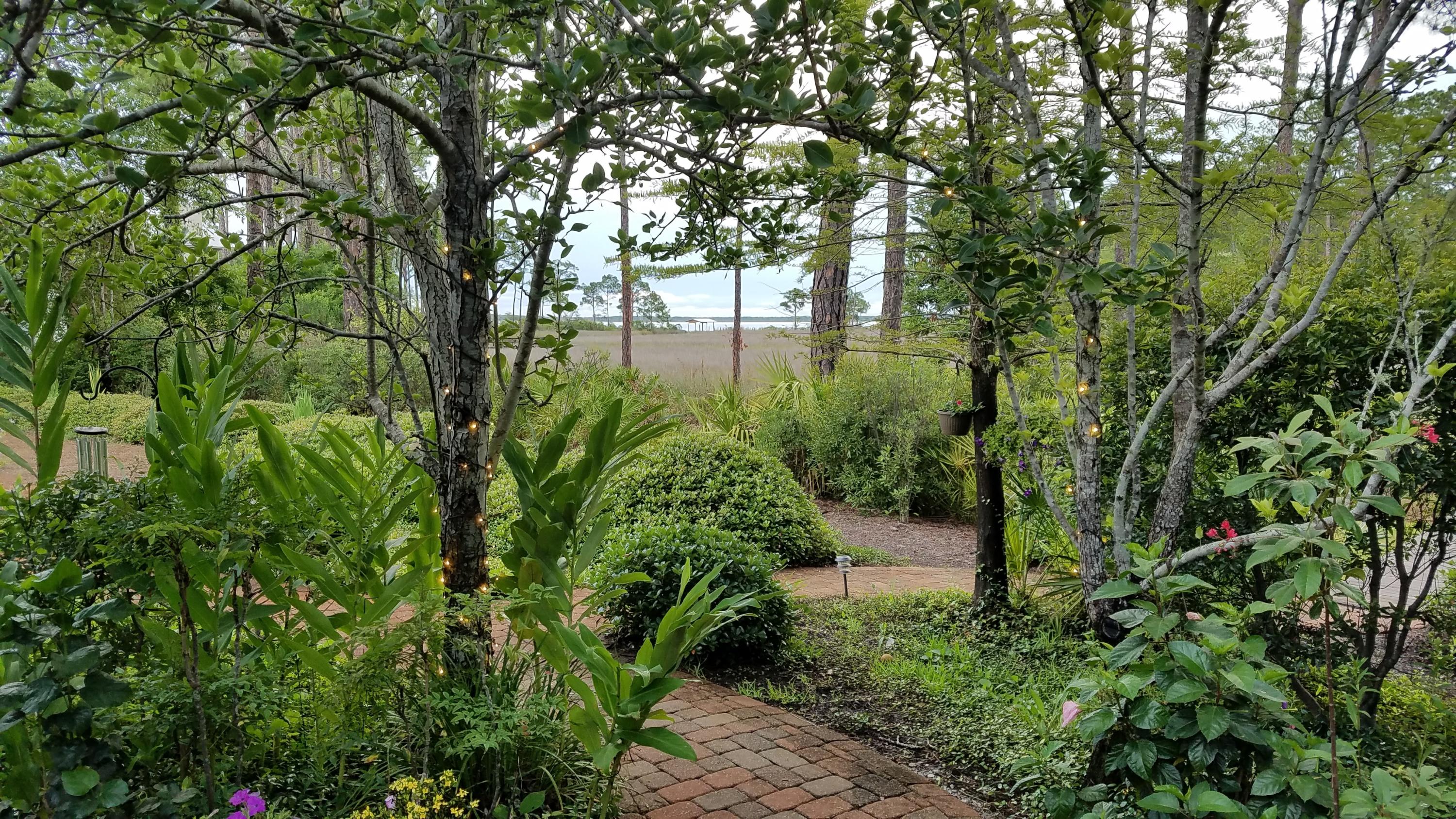 MAGNOLIA BEACH - Residential