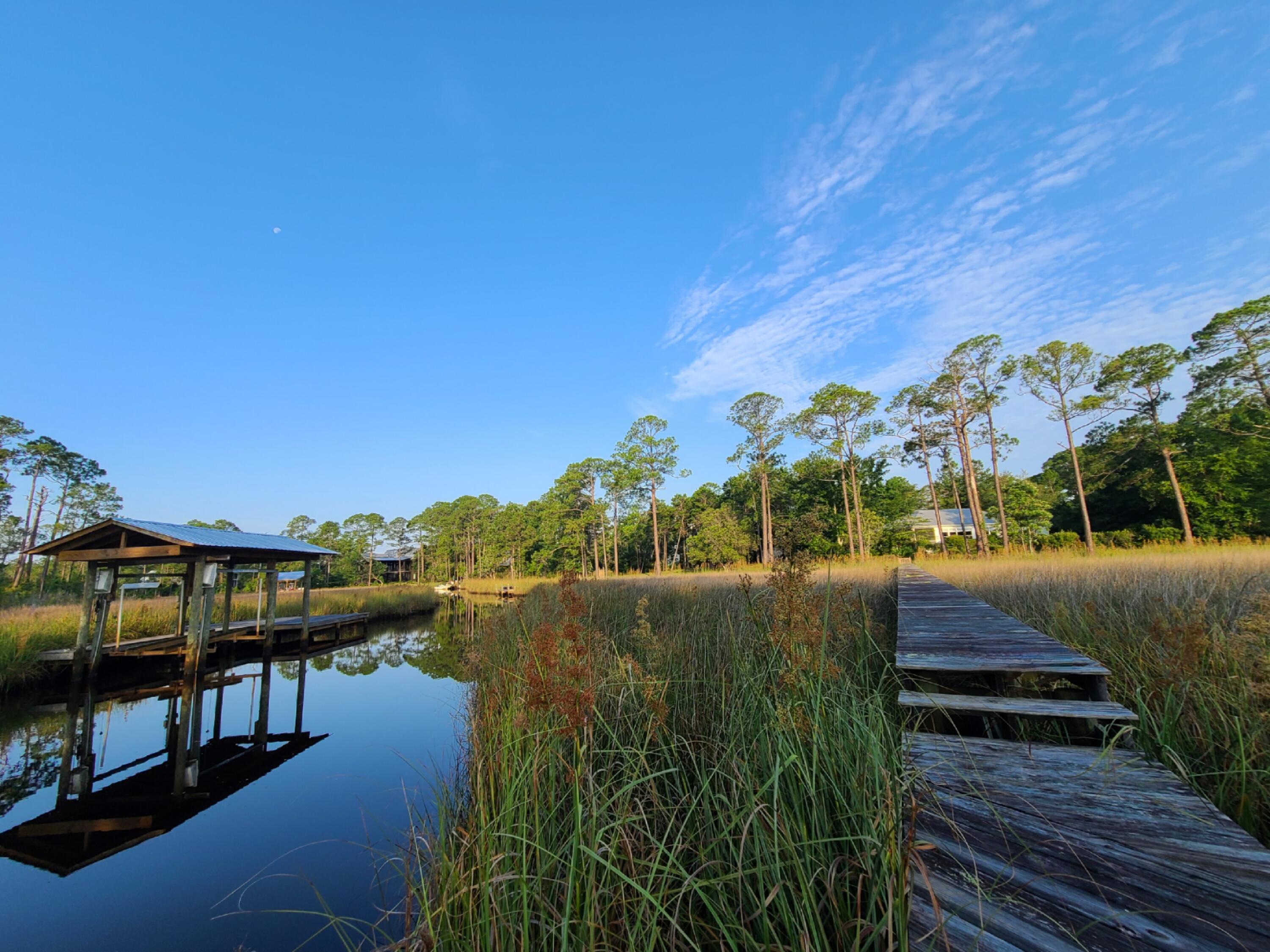 MAGNOLIA BEACH - Residential