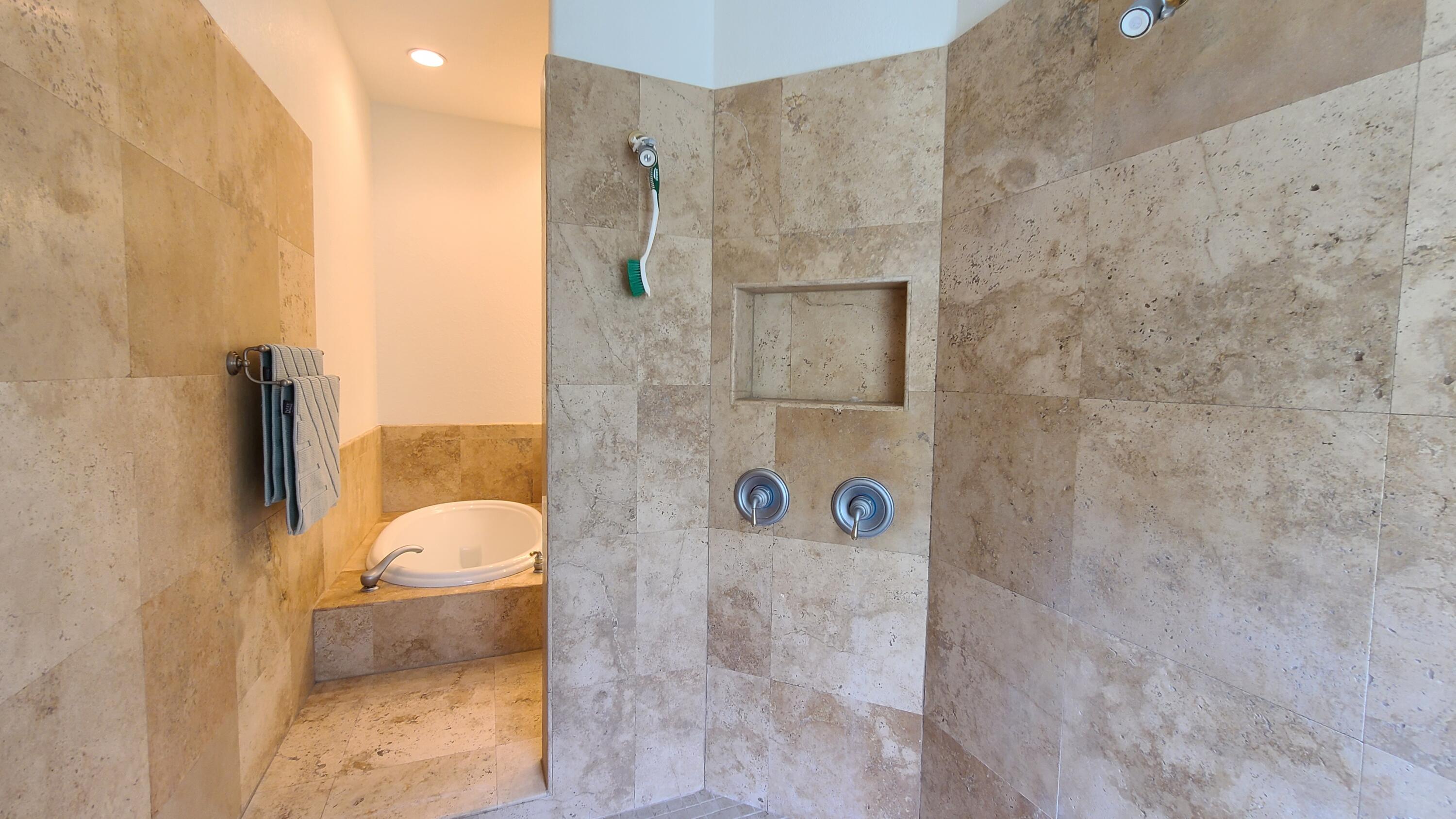 MAGNOLIA BEACH - Residential