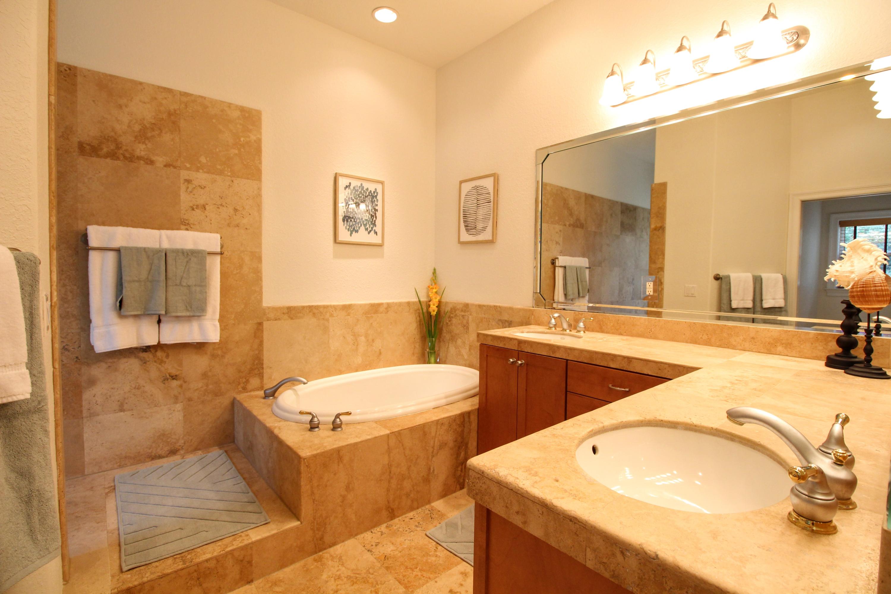 MAGNOLIA BEACH - Residential