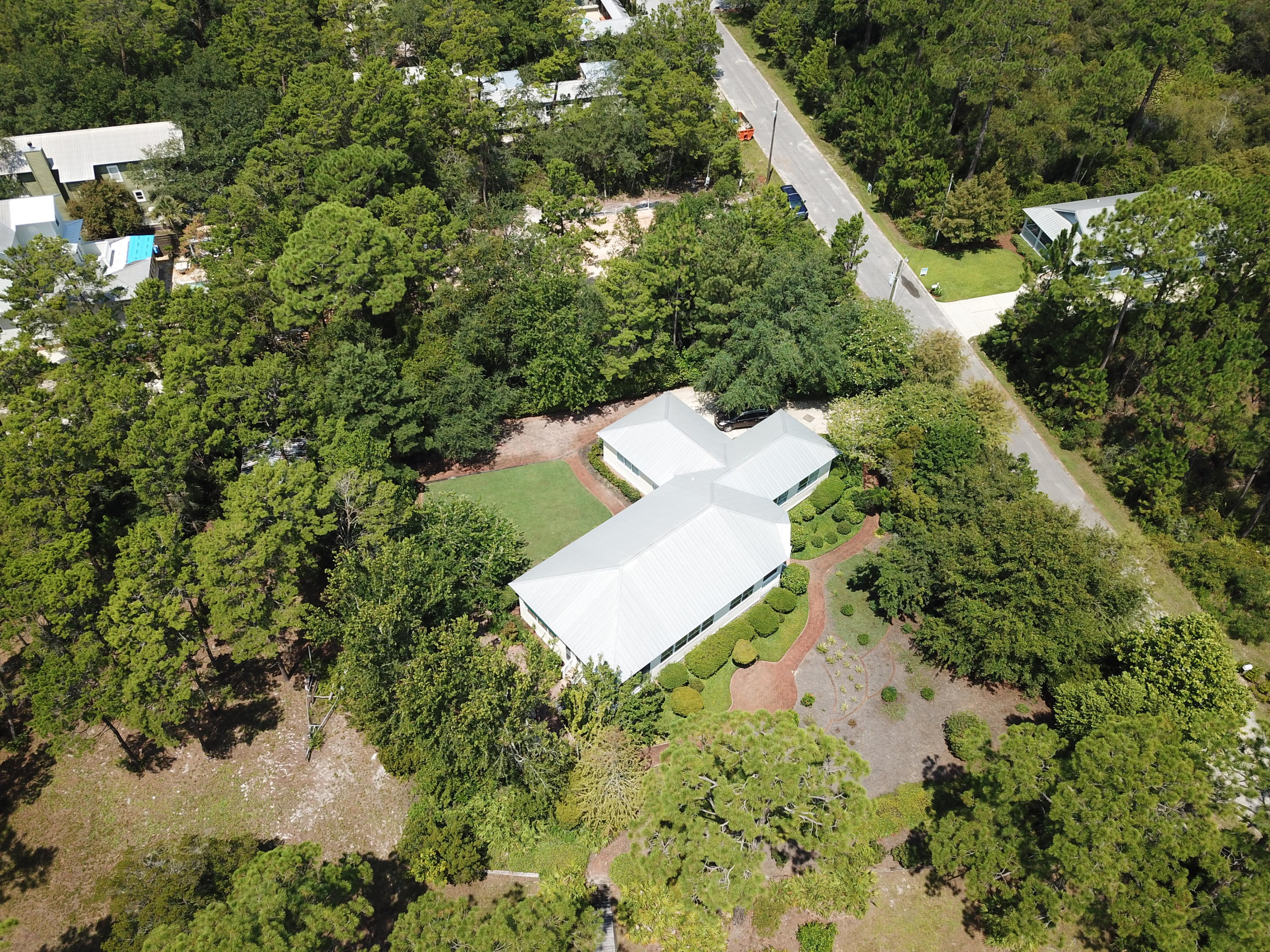 MAGNOLIA BEACH - Residential