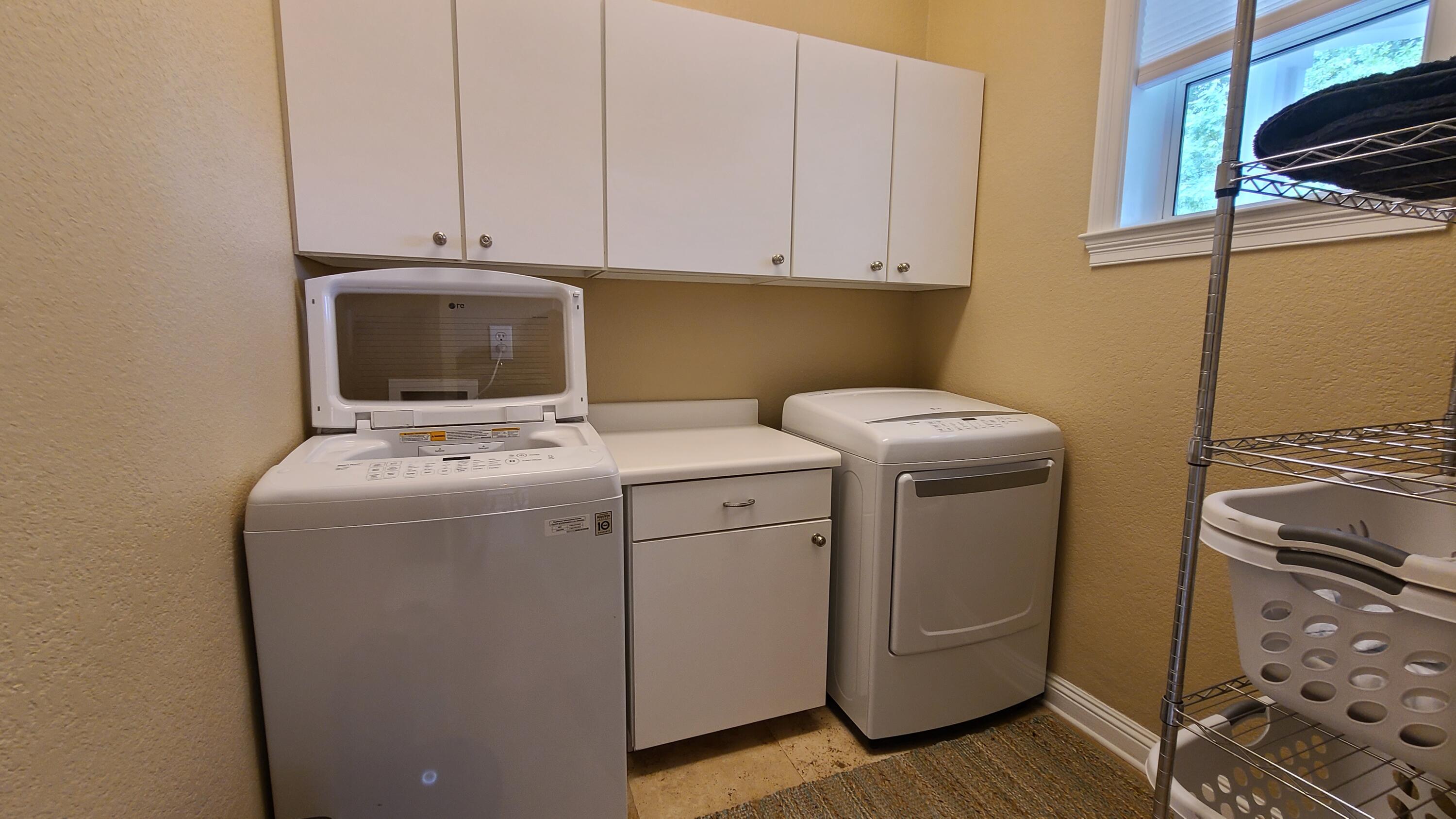 MAGNOLIA BEACH - Residential