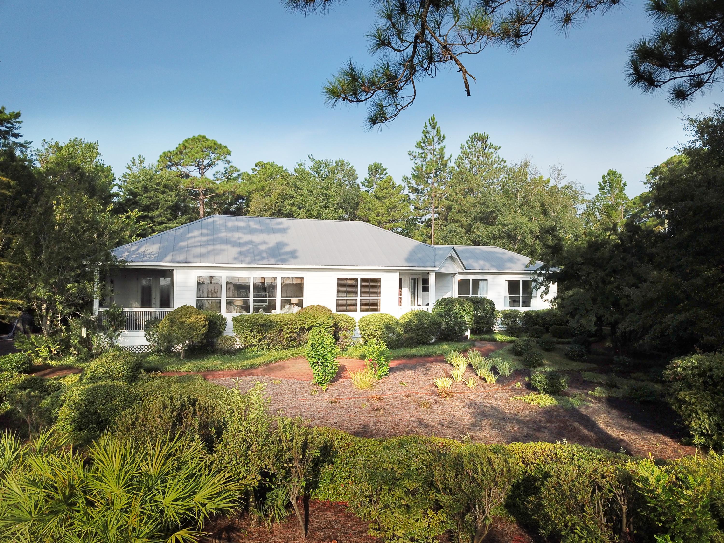 MAGNOLIA BEACH - Residential