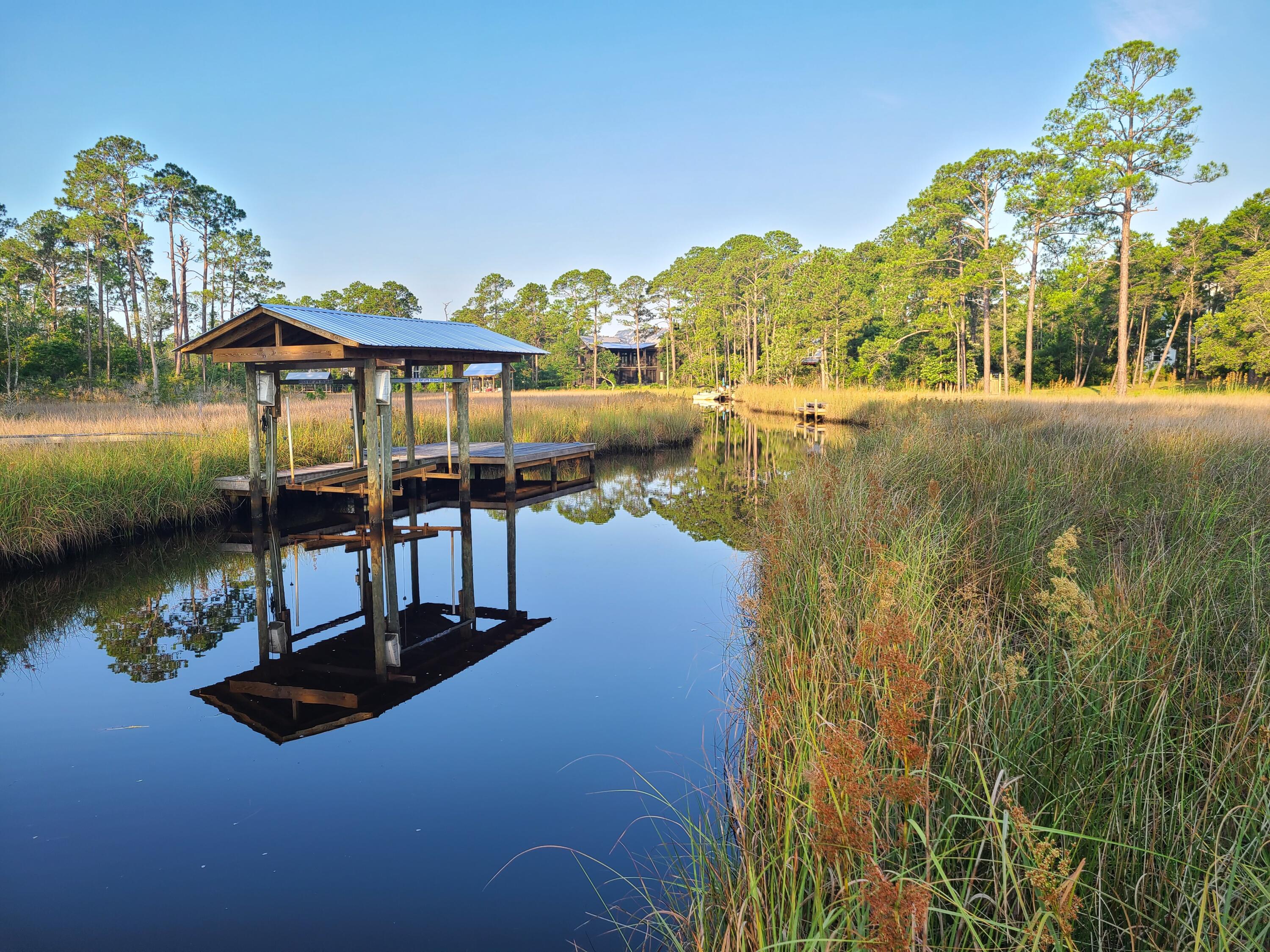 MAGNOLIA BEACH - Residential