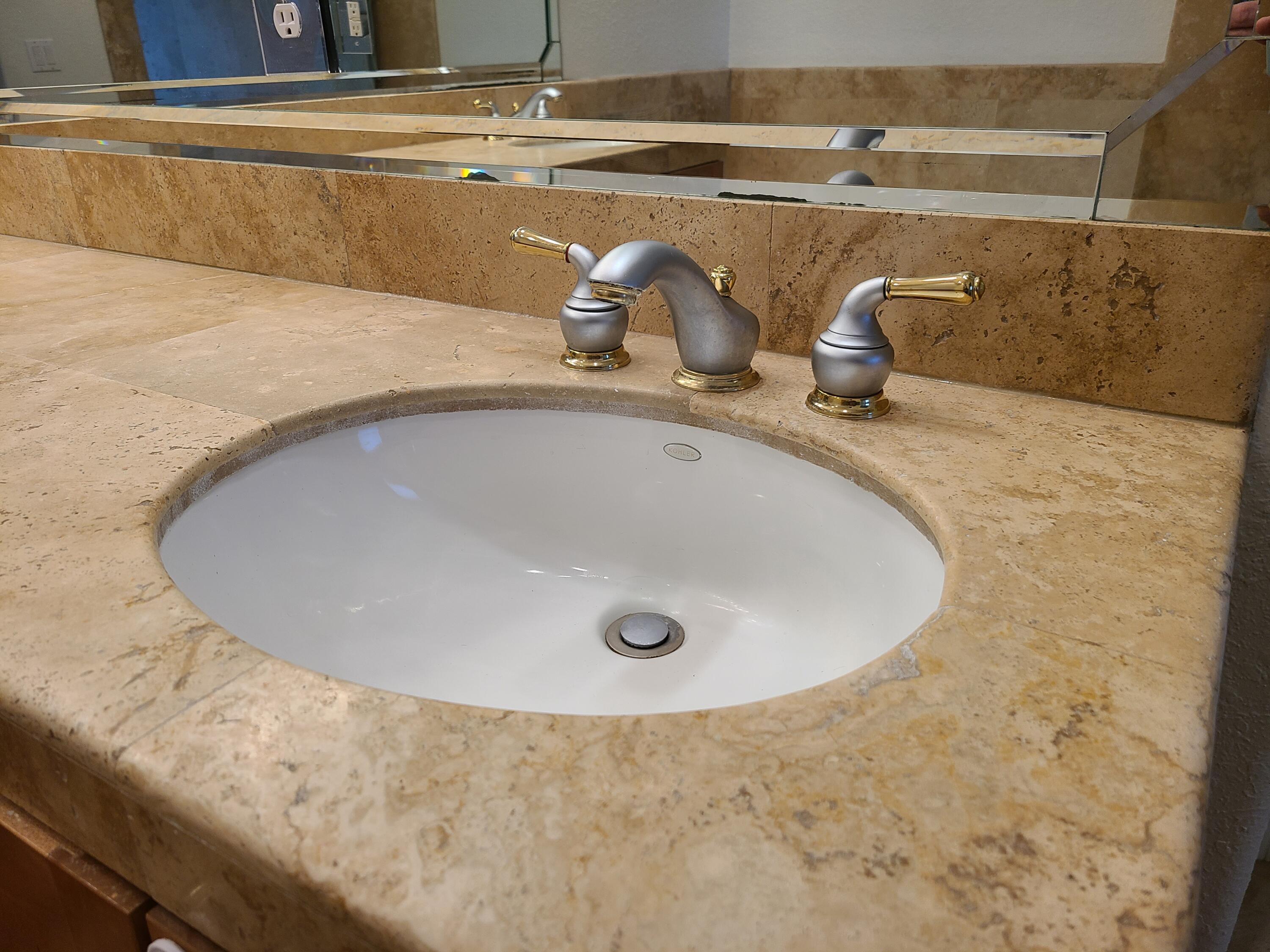 MAGNOLIA BEACH - Residential