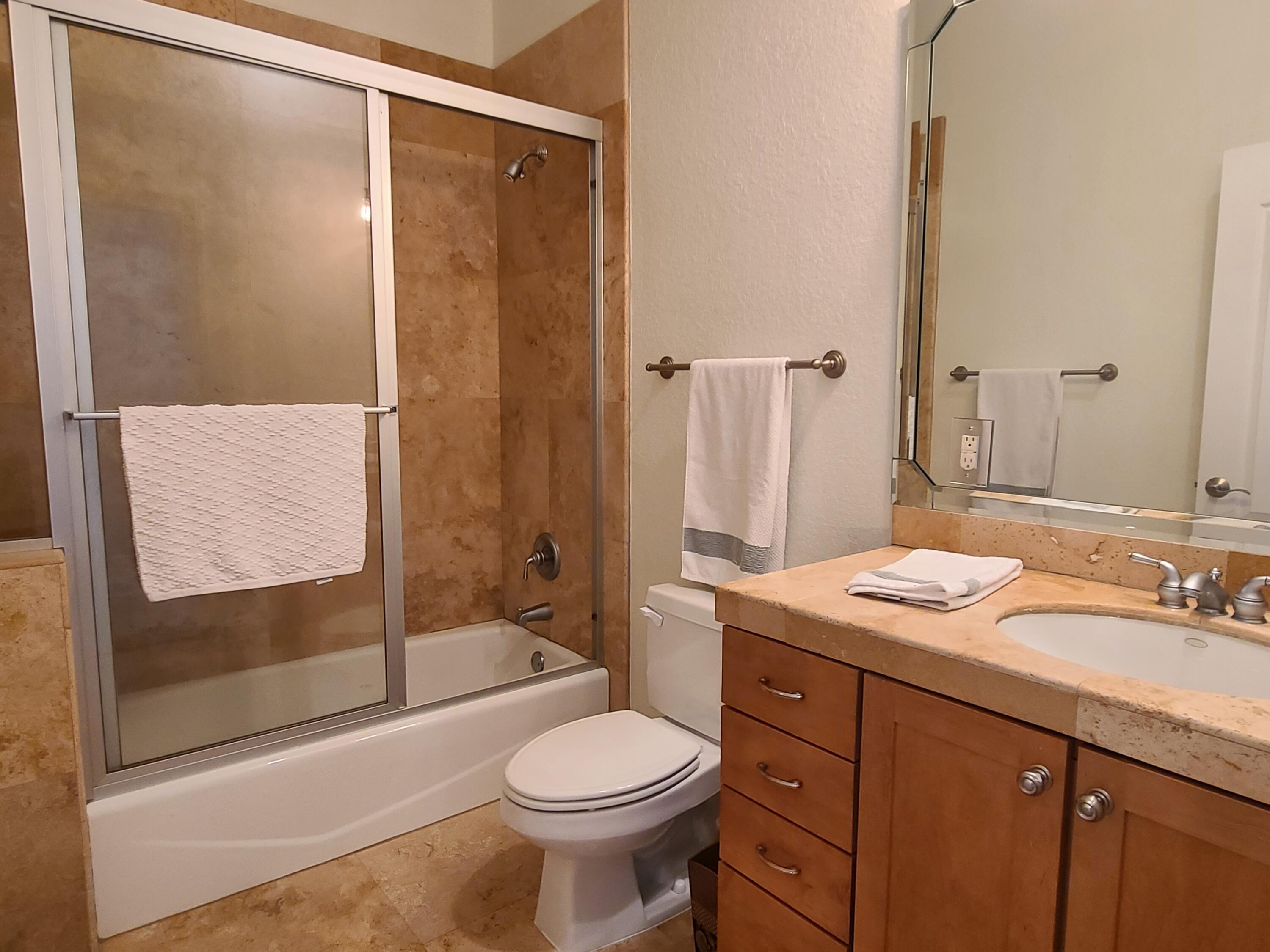 MAGNOLIA BEACH - Residential