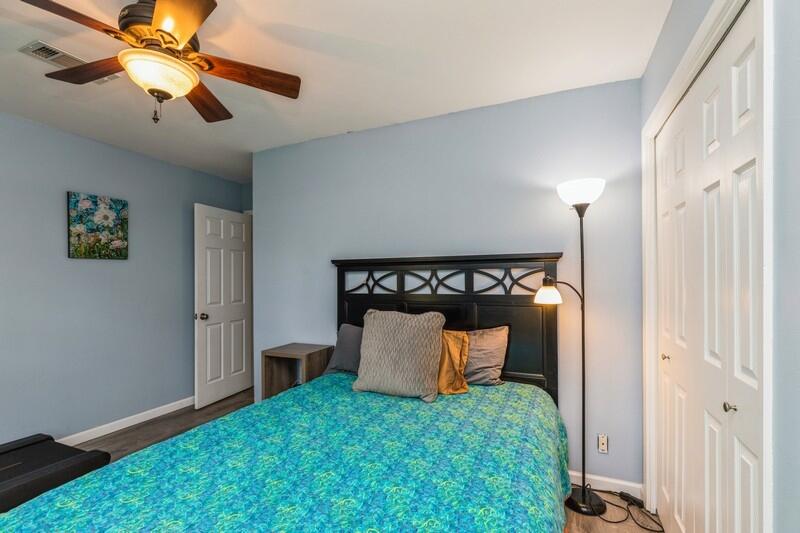 PINEWOOD ESTATES - Residential