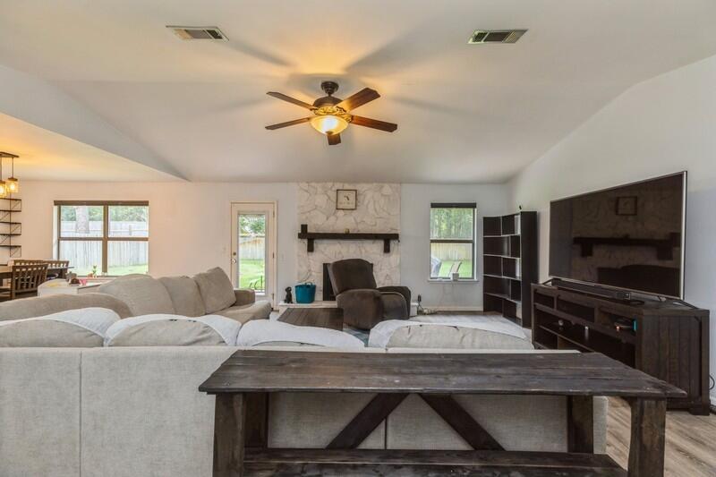 PINEWOOD ESTATES - Residential