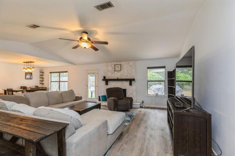 PINEWOOD ESTATES - Residential