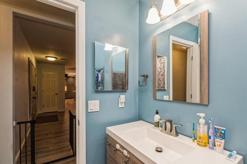 PINEWOOD ESTATES - Residential
