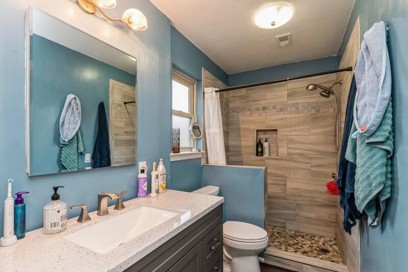 PINEWOOD ESTATES - Residential
