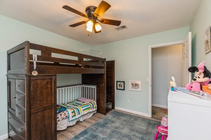 PINEWOOD ESTATES - Residential