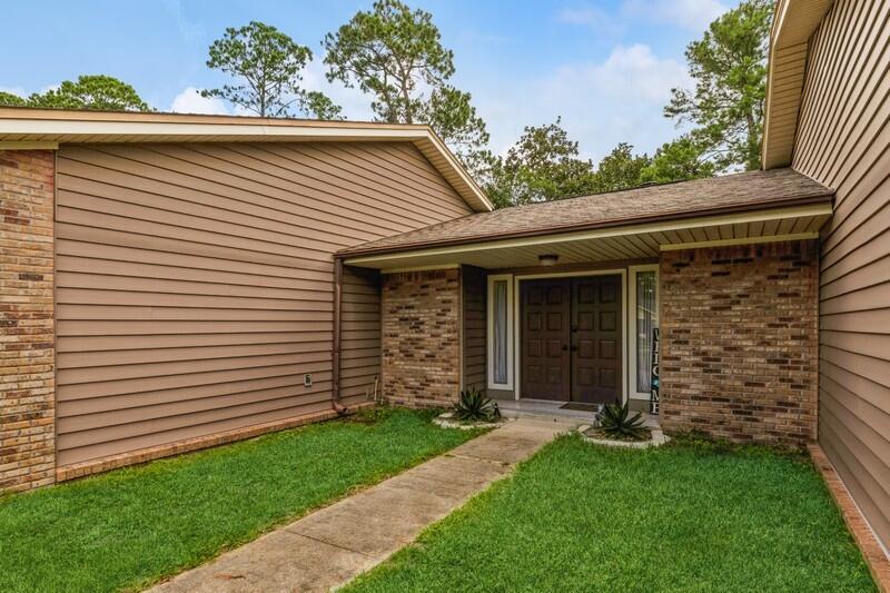 PINEWOOD ESTATES - Residential