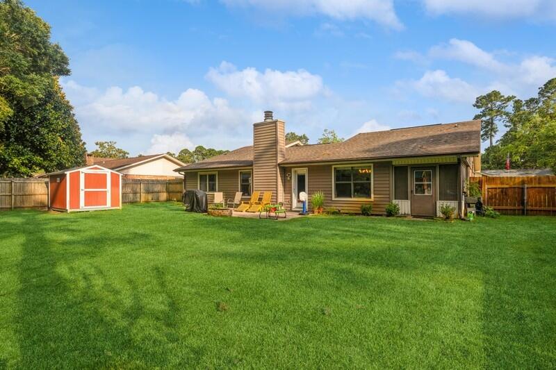 PINEWOOD ESTATES - Residential