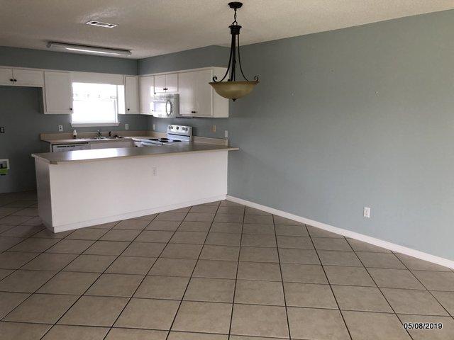 SUMMERLAKE T/H - Residential