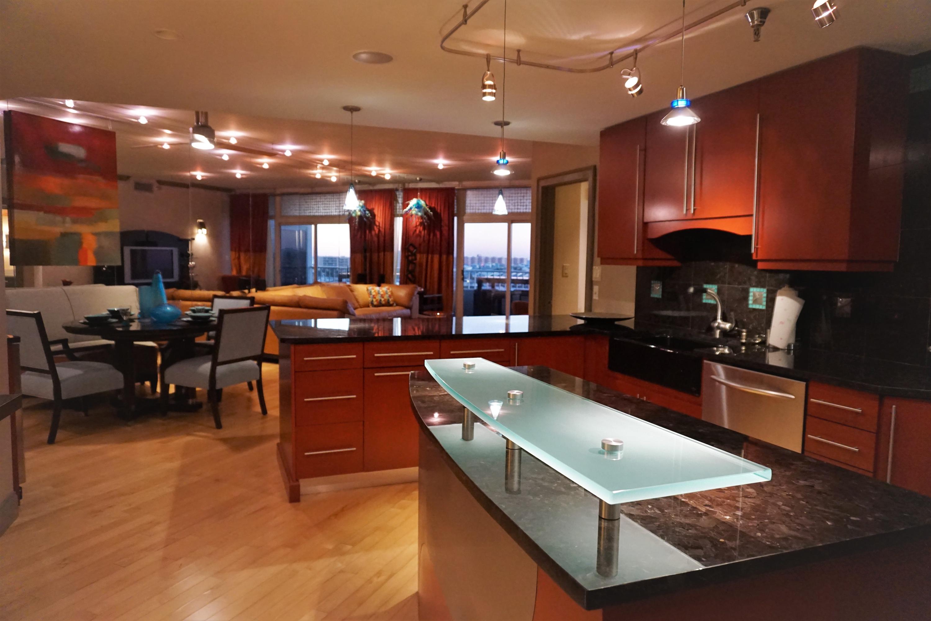 DESTIN YACHT CLUB - Residential