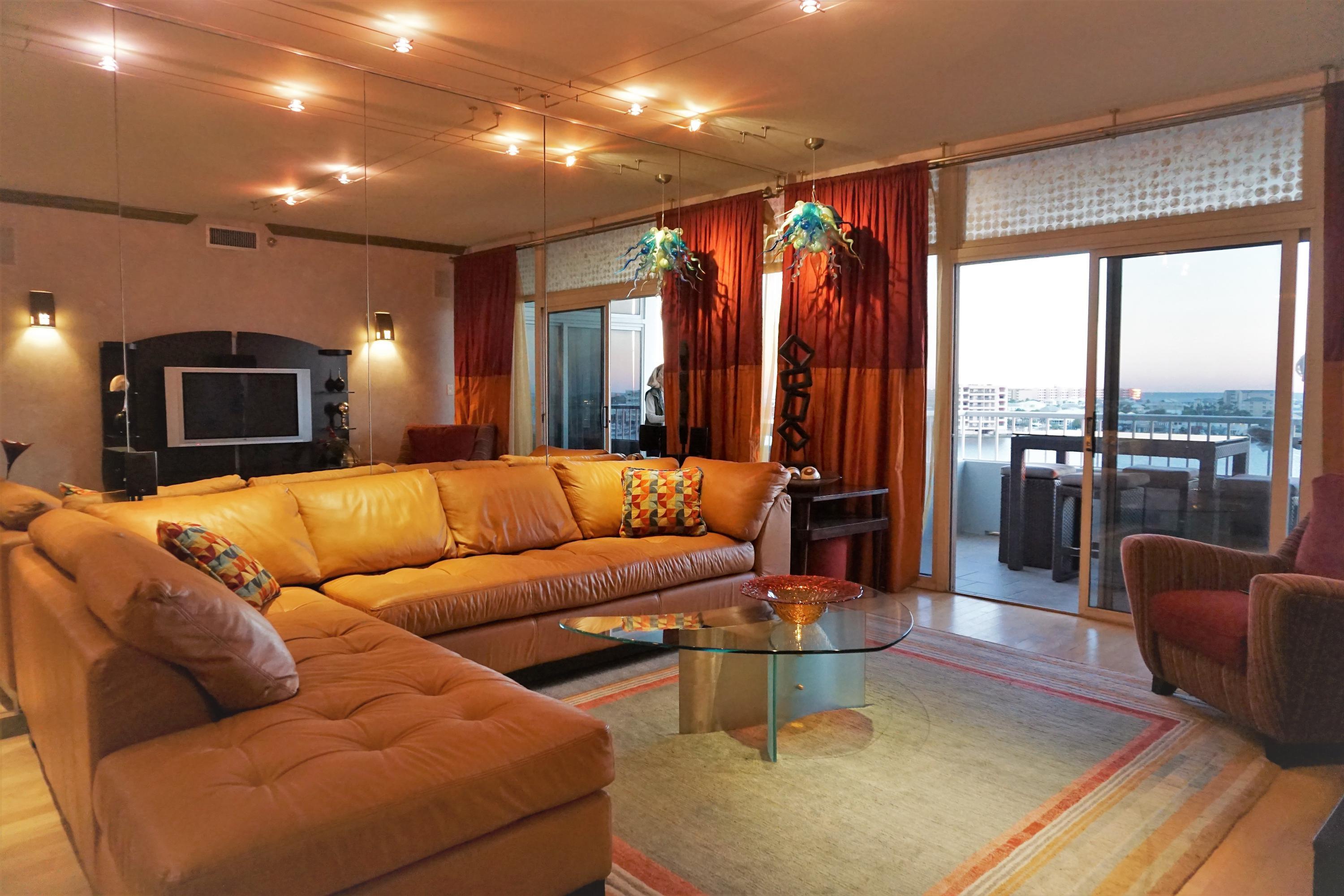 DESTIN YACHT CLUB - Residential