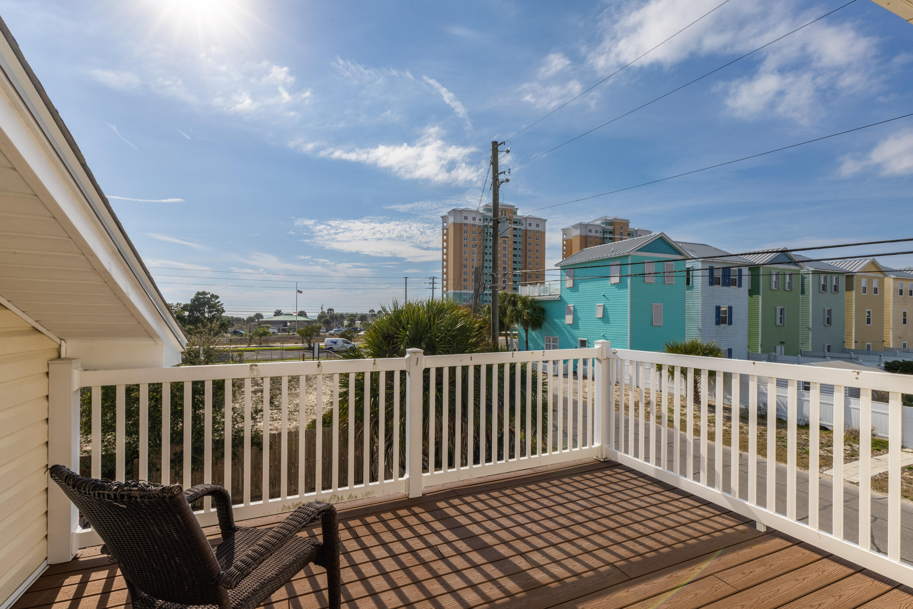 HOLIDAY BEACH - Residential