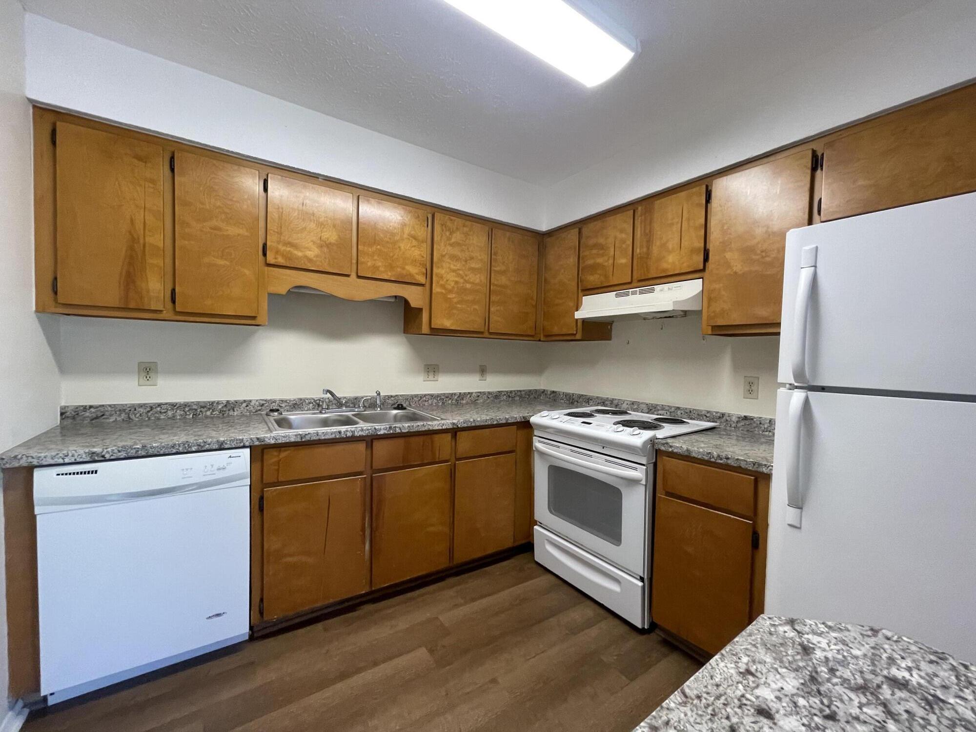 HOLIDAY BEACH - Residential