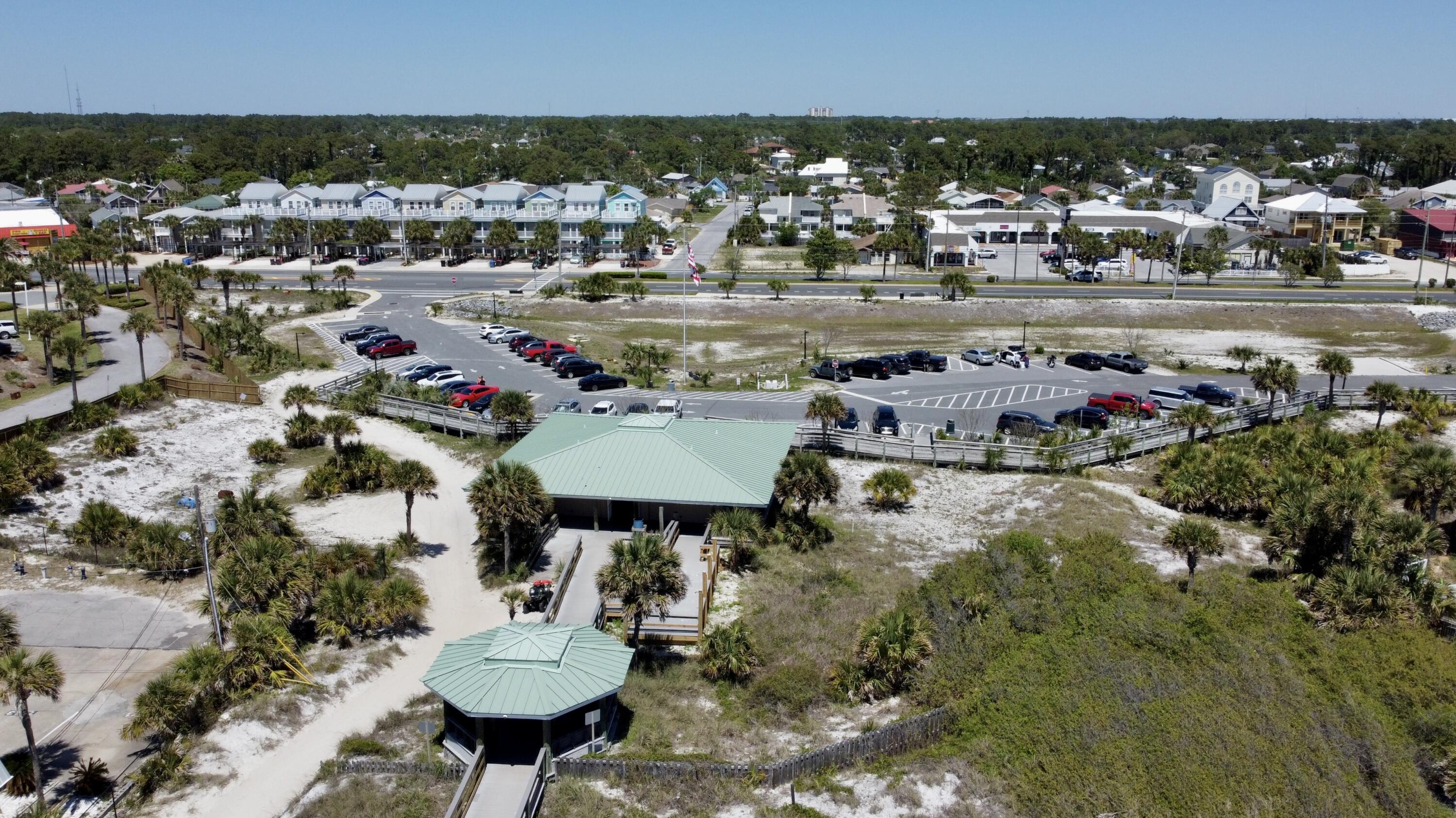 HOLIDAY BEACH - Residential