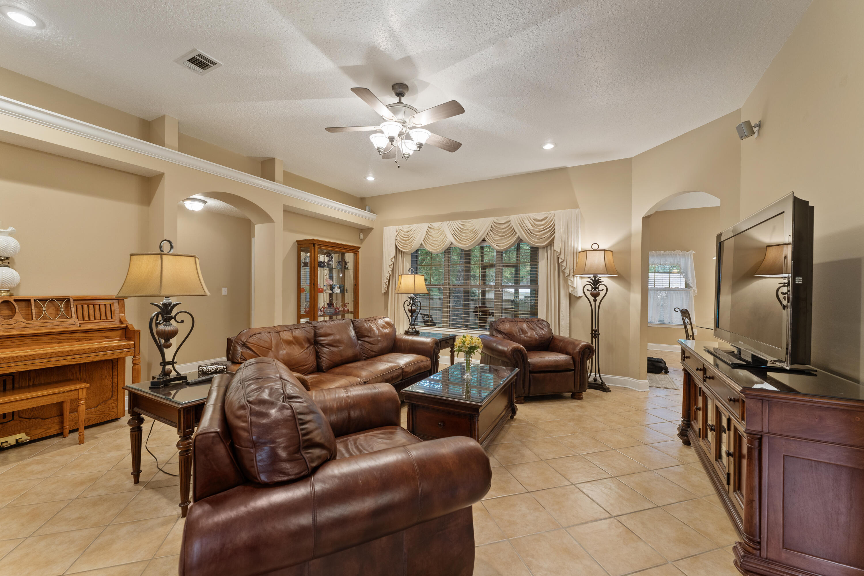 SILVER OAKS PH 1 - Residential