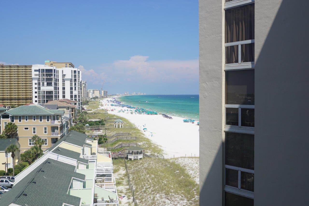 SHORELINE TOWERS 1 - Residential