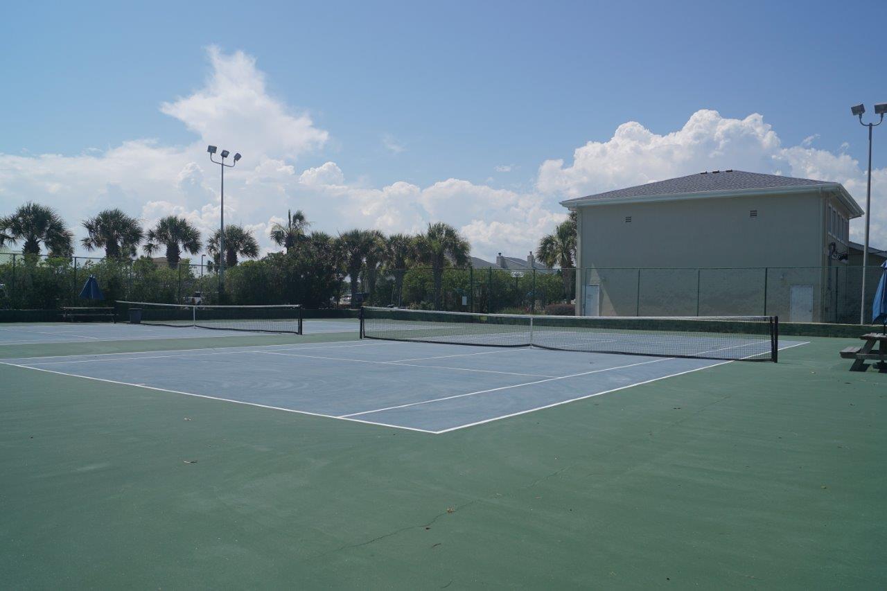 SHORELINE TOWERS 1 - Residential